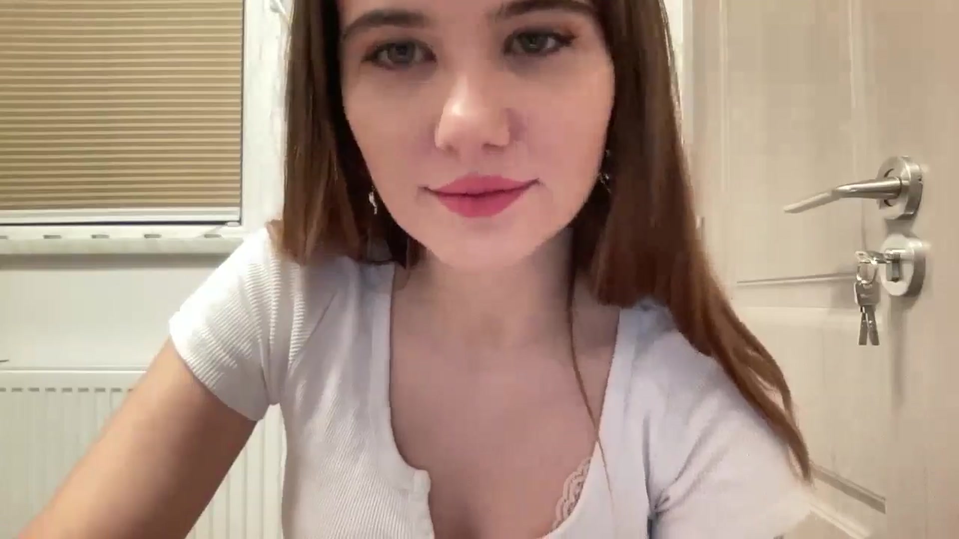 Gallery image thumbnail from Elvira's myfreecams stream on, 01/28/2026, 20:24 image 3 of 20