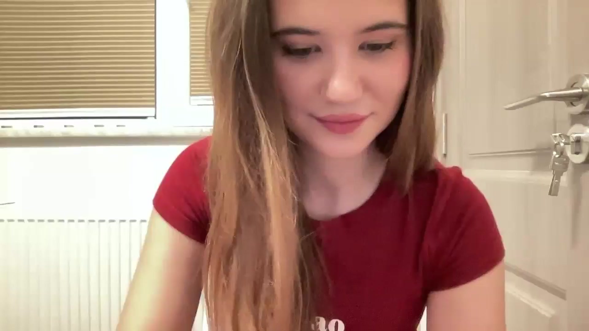 Gallery image thumbnail from Elvira's myfreecams stream on, 01/31/2026, 23:47 image 16 of 20