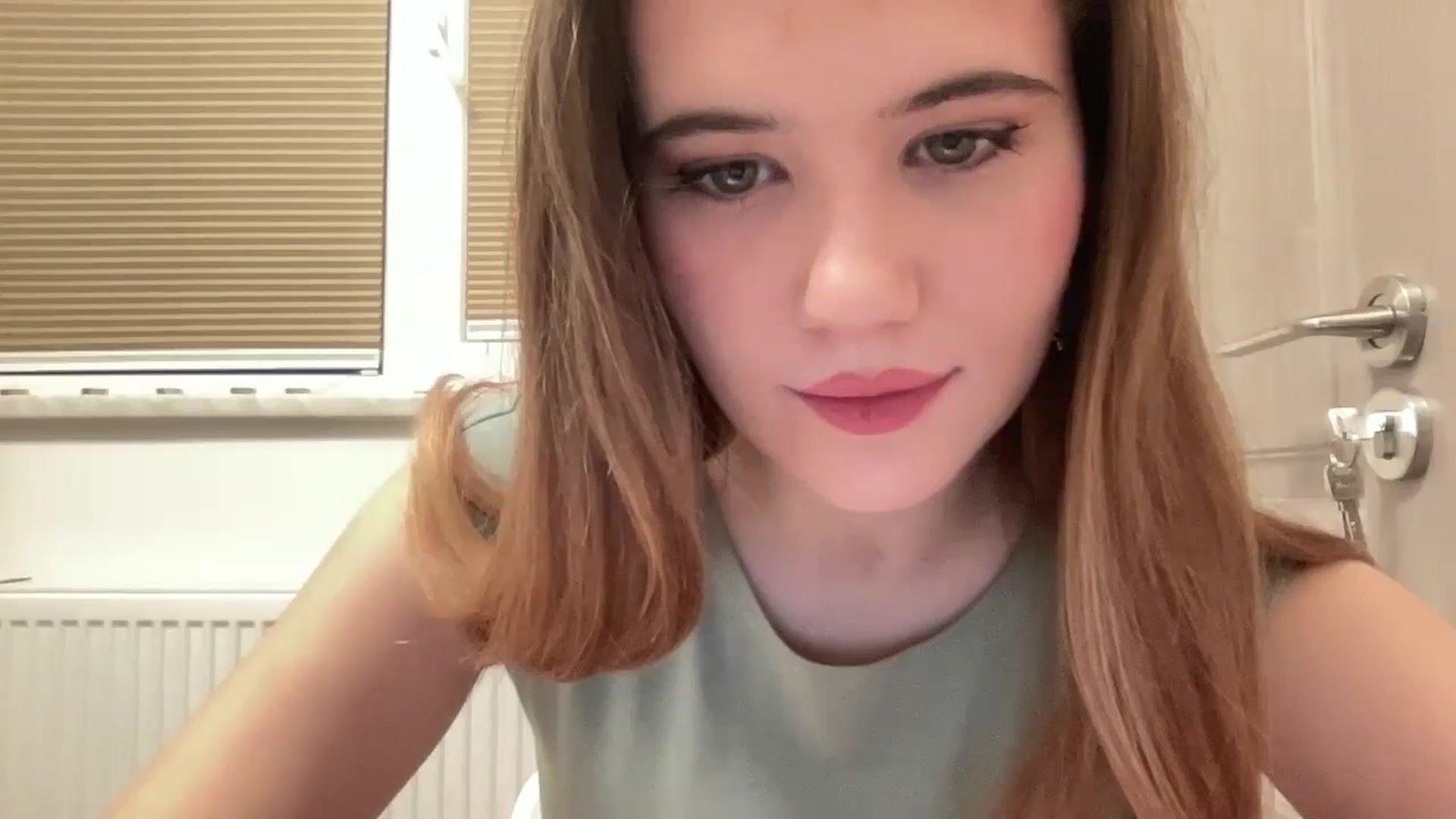 Gallery image thumbnail from Elvira's myfreecams stream on, 02/01/2026, 18:37 image 6 of 20