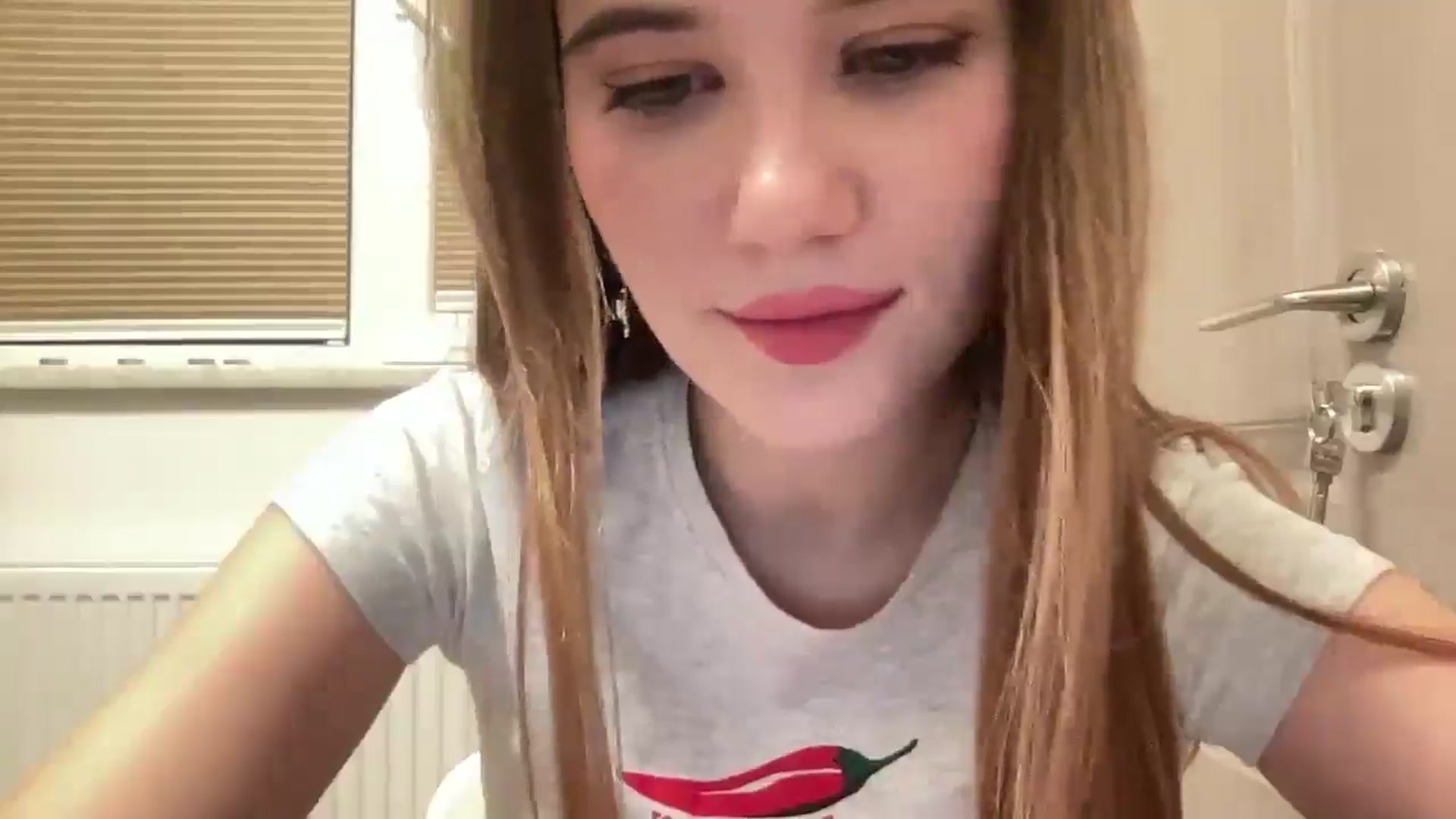 Gallery image thumbnail from Elvira's myfreecams stream on, 02/06/2026, 23:24 image 19 of 20