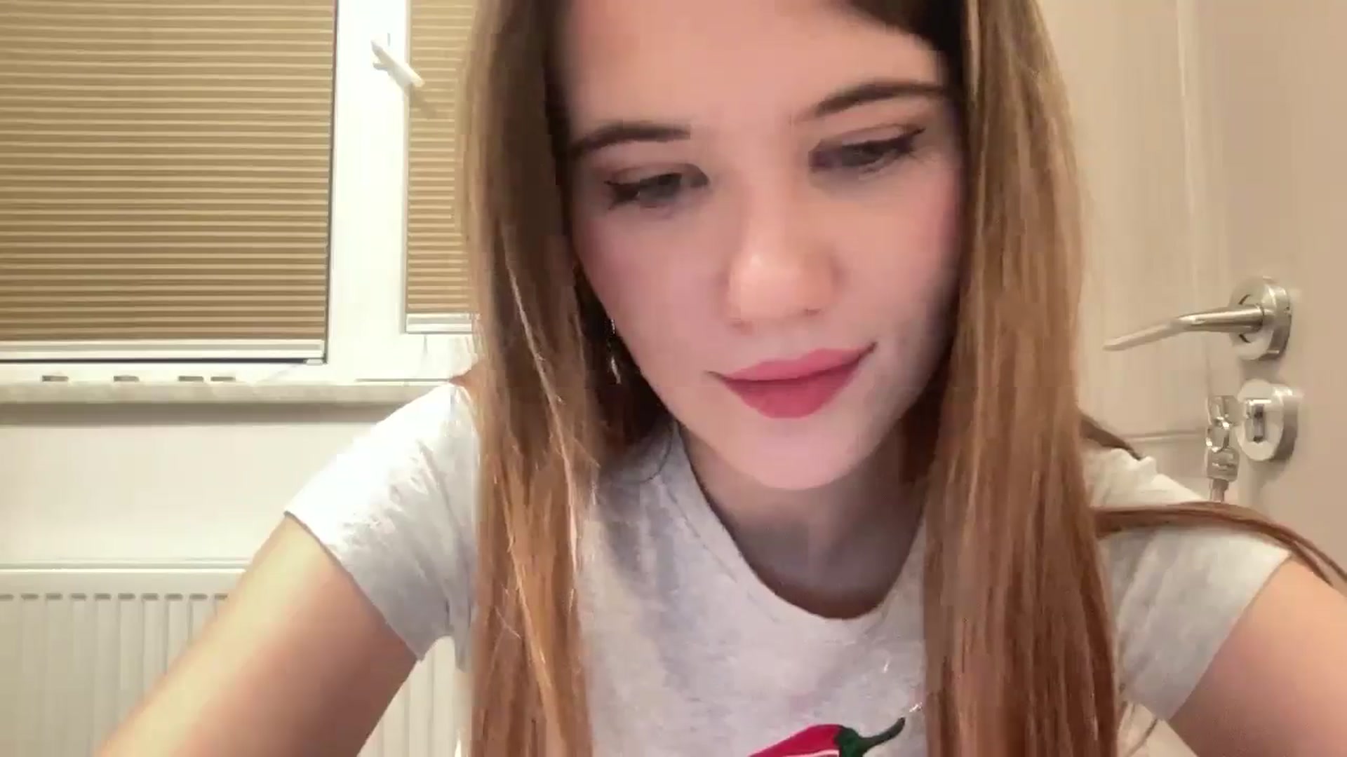 Gallery image thumbnail from Elvira's myfreecams stream on, 02/07/2026, 24:24 image 18 of 20