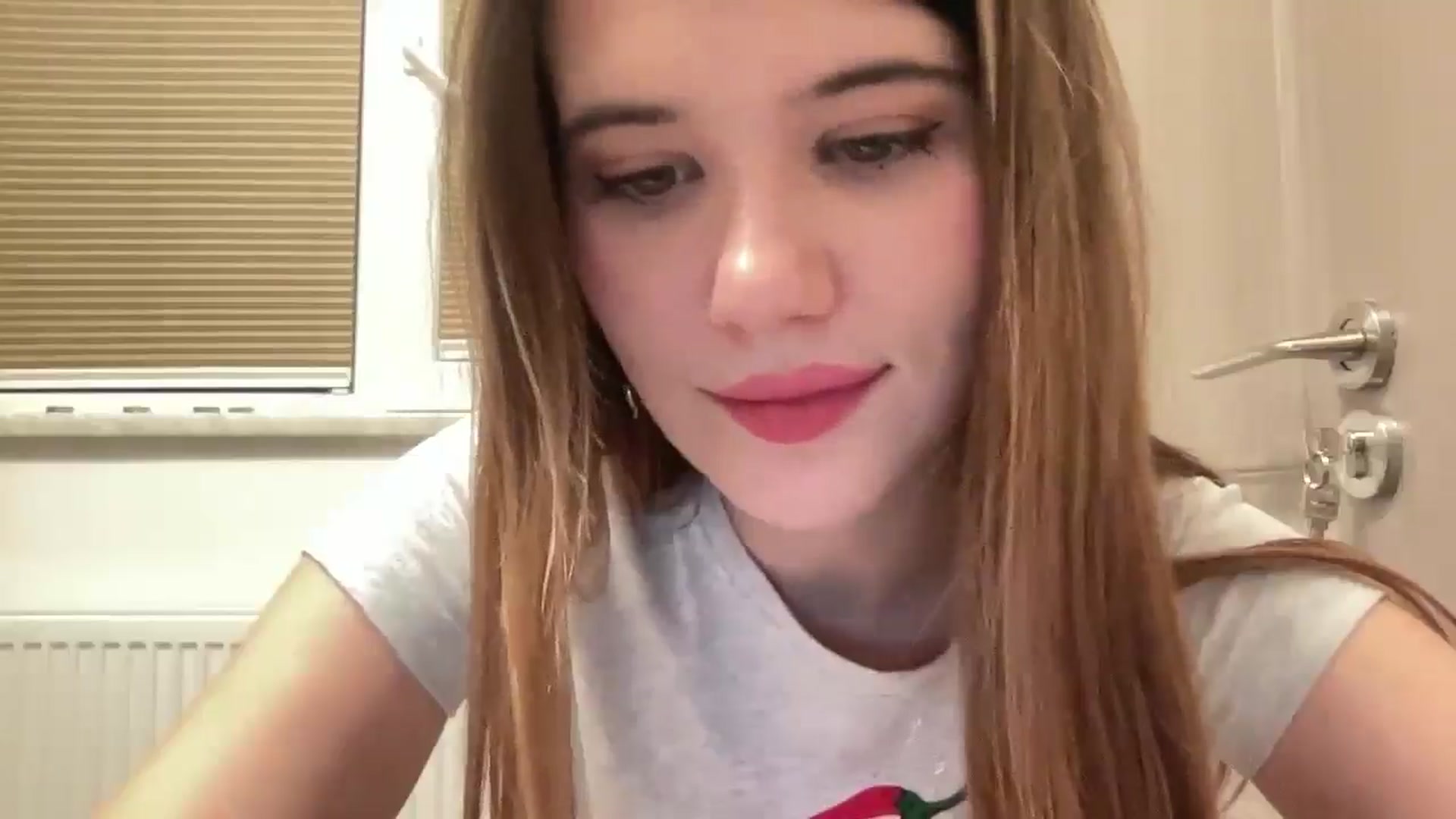 Gallery image thumbnail from Elvira's myfreecams stream on, 02/07/2026, 24:24 image 19 of 20