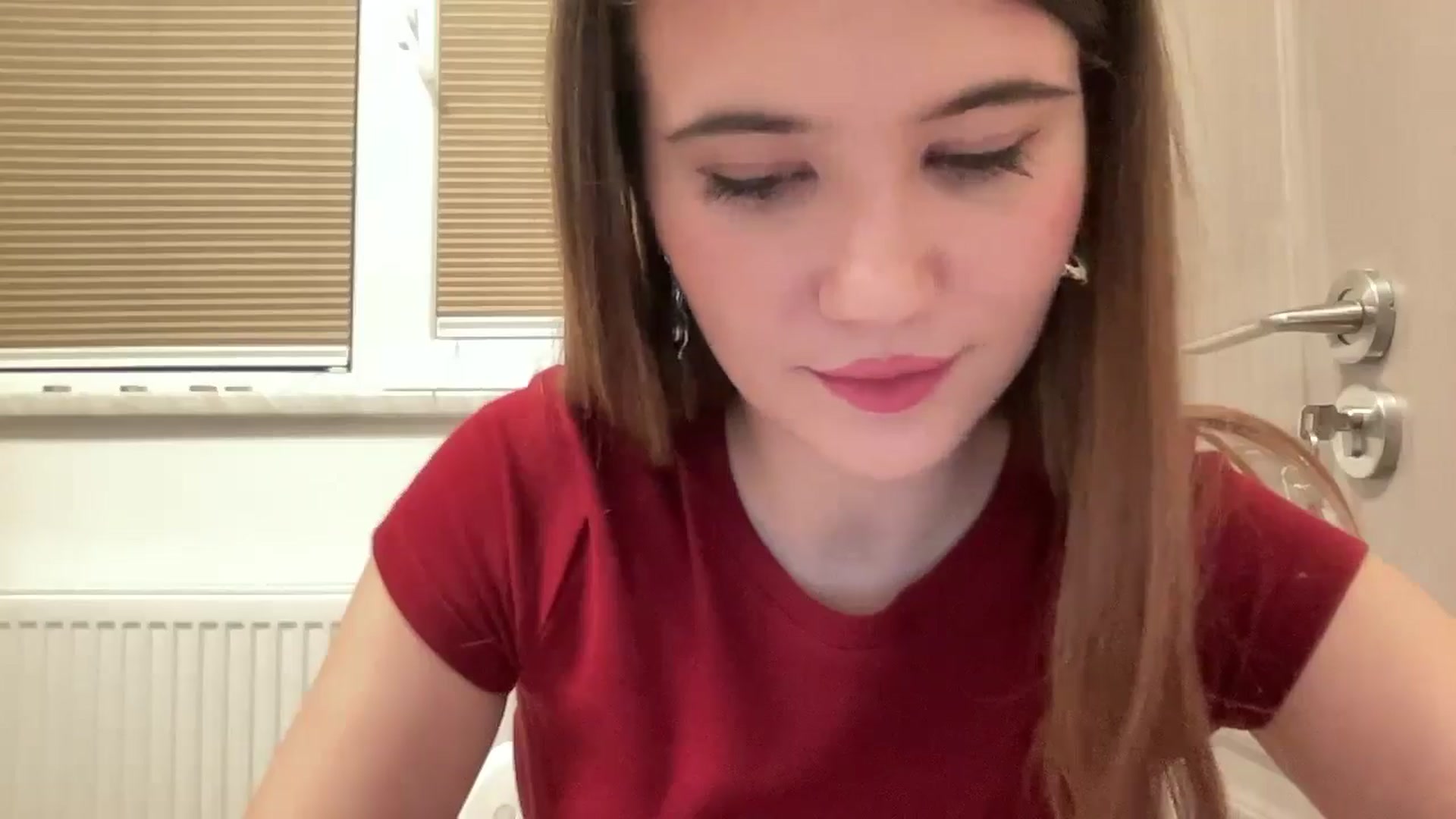 Gallery image thumbnail from Elvira's myfreecams stream on, 02/09/2026, 19:12 image 16 of 20
