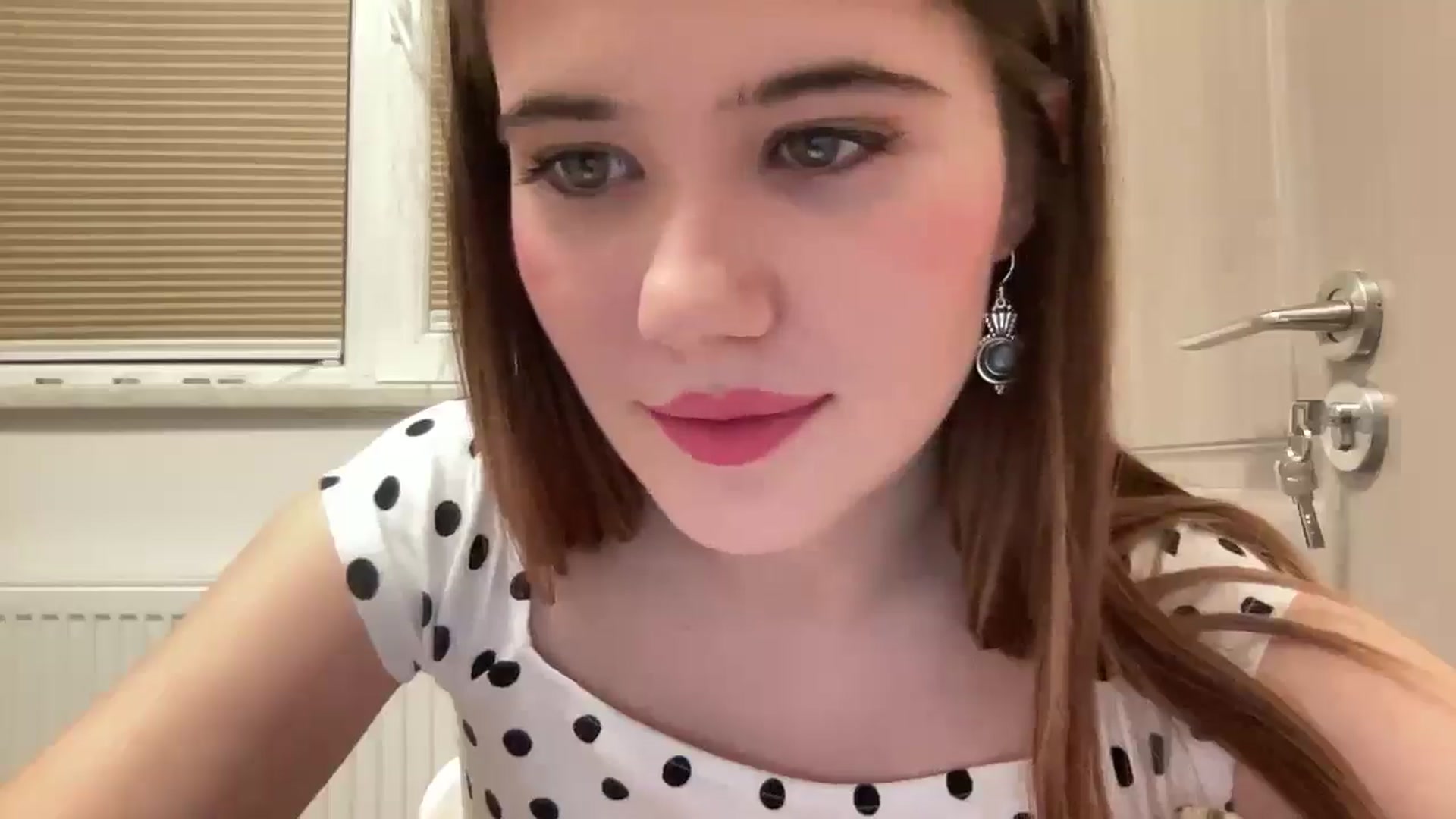 Gallery image thumbnail from Elvira's myfreecams stream on, 02/10/2026, 21:47 image 12 of 20