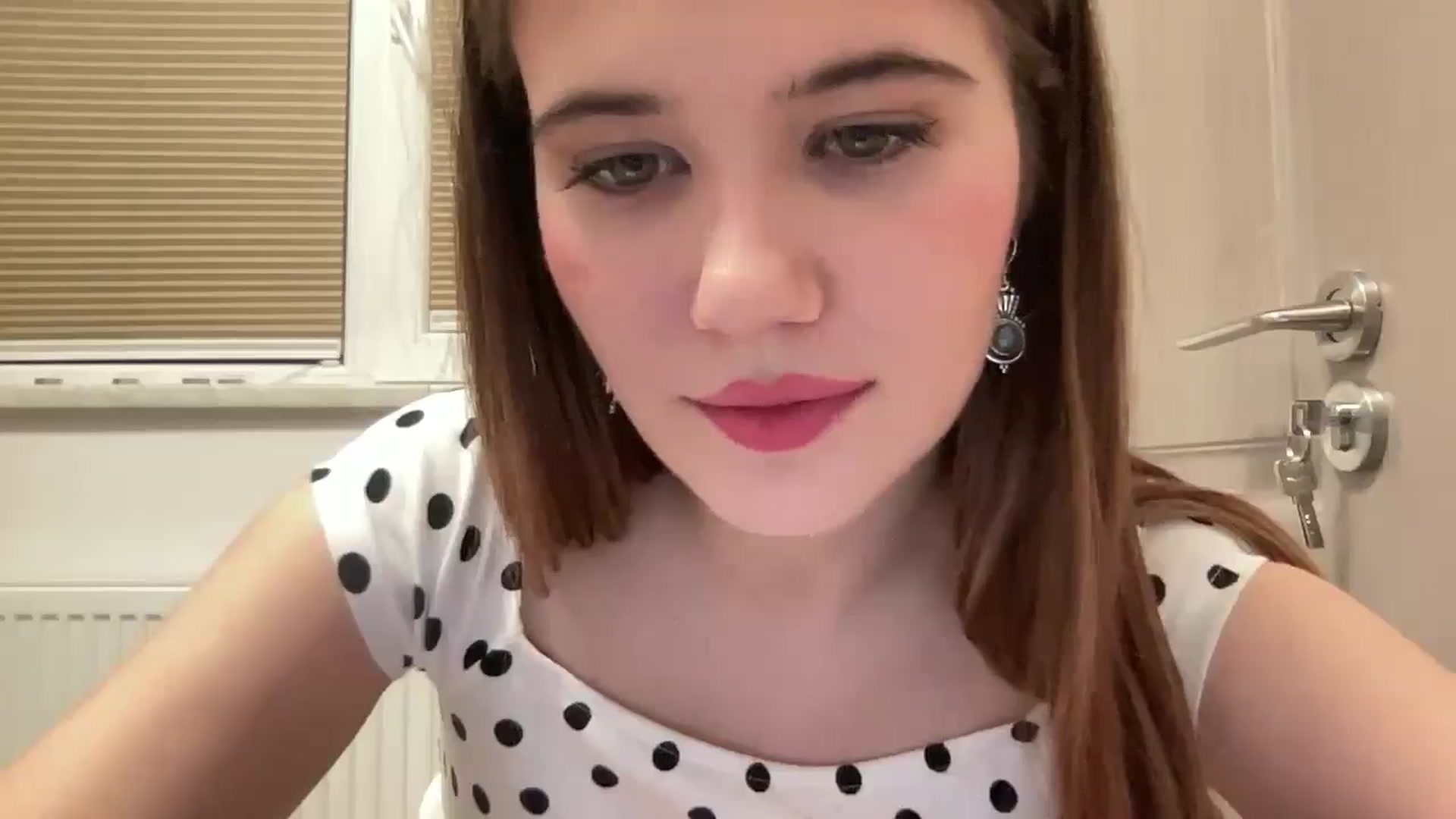 Gallery image thumbnail from Elvira's myfreecams stream on, 02/10/2026, 21:47 image 15 of 20