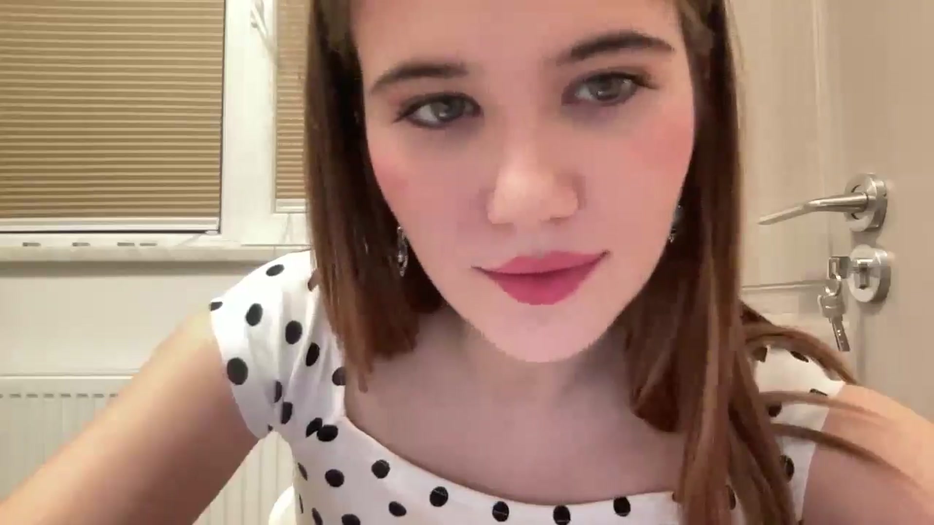 Gallery image thumbnail from Elvira's myfreecams stream on, 02/10/2026, 21:47 image 13 of 20