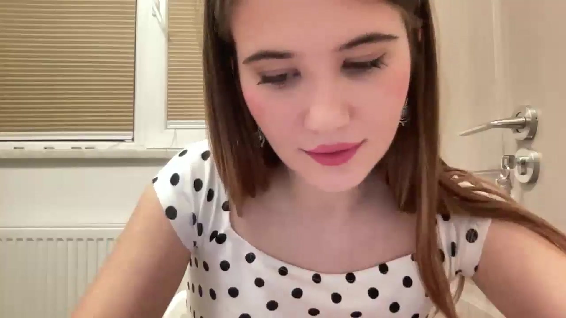 Gallery image thumbnail from Elvira's myfreecams stream on, 02/10/2026, 21:47 image 10 of 20