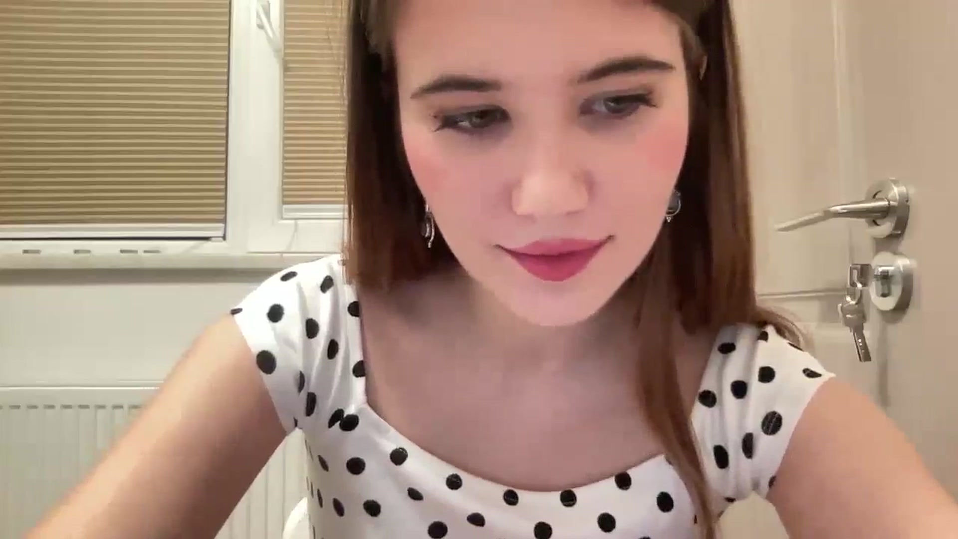 Gallery image thumbnail from Elvira's myfreecams stream on, 02/10/2026, 21:47 image 18 of 20