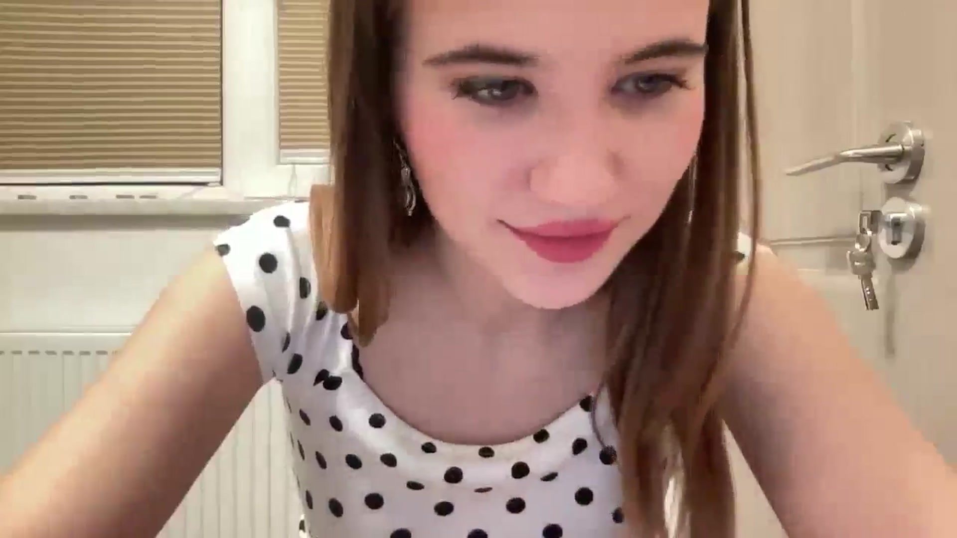 Gallery image thumbnail from Elvira's myfreecams stream on, 02/11/2026, 24:02 image 17 of 20