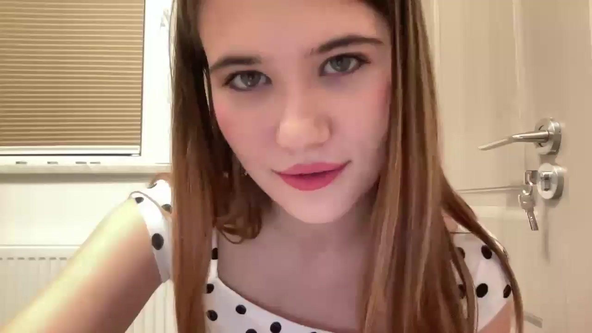 Gallery image thumbnail from Elvira's myfreecams stream on, 02/11/2026, 24:02 image 2 of 20