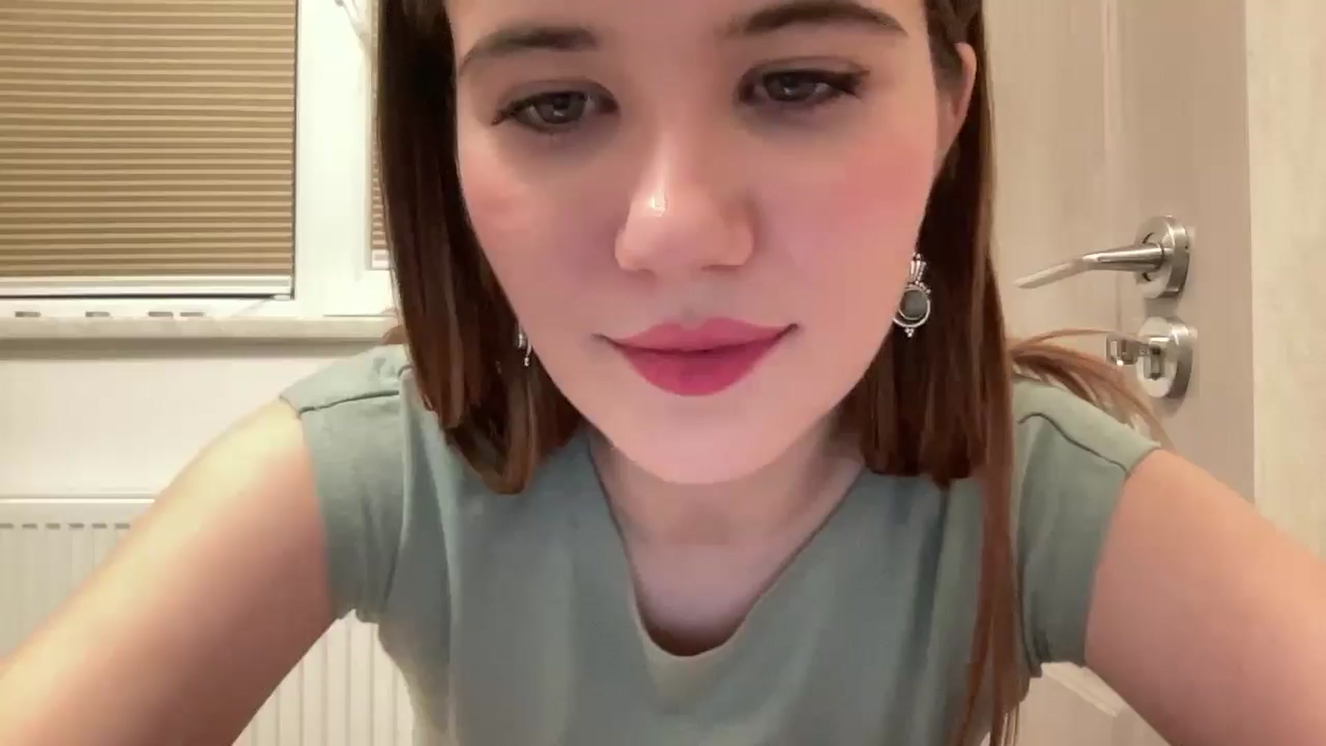 Gallery image thumbnail from Elvira's myfreecams stream on, 02/12/2026, 24:00 image 1 of 20