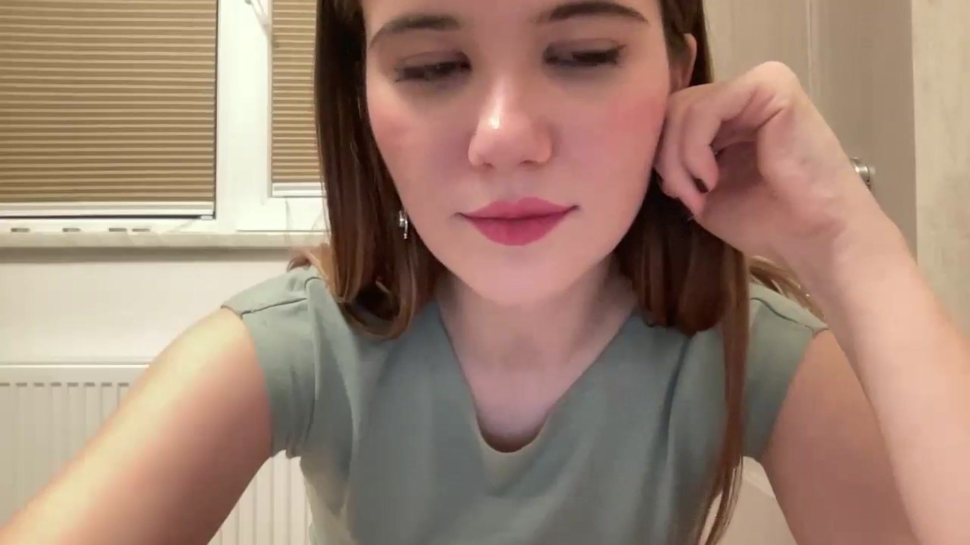 Gallery image thumbnail from Elvira's myfreecams stream on, 02/12/2026, 24:00 image 4 of 20