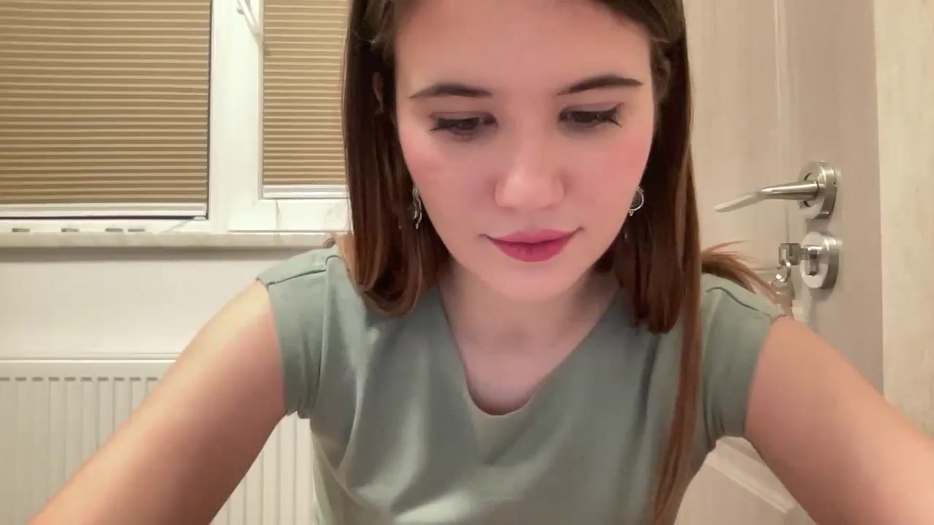 Gallery image thumbnail from Elvira's myfreecams stream on, 02/12/2026, 24:00 image 17 of 20