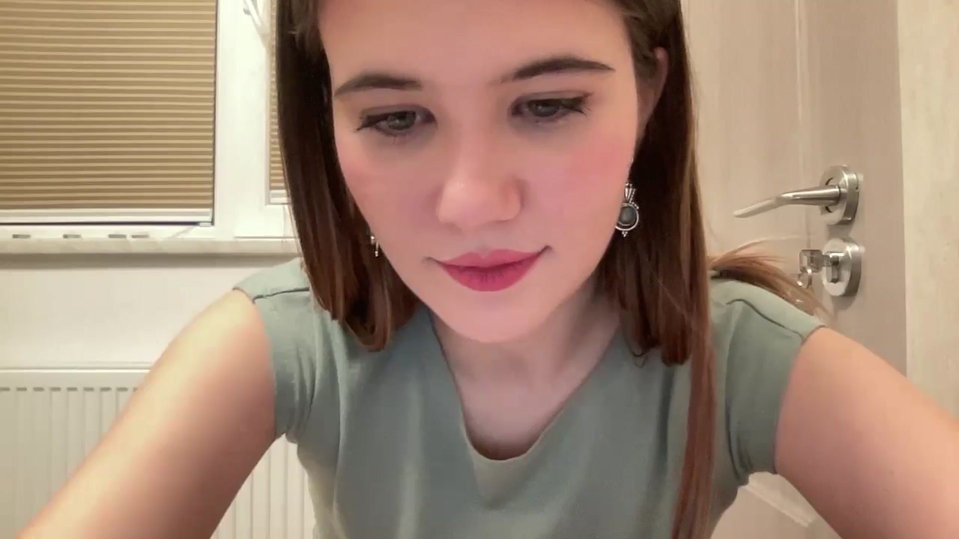 Gallery image thumbnail from Elvira's myfreecams stream on, 02/12/2026, 24:00 image 18 of 20