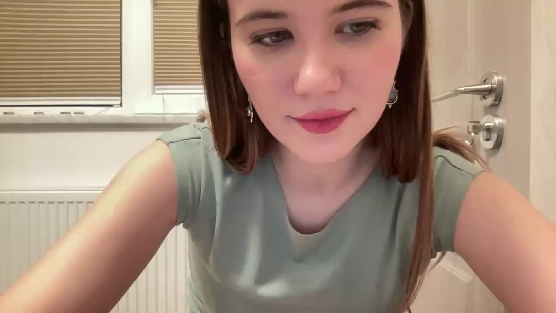 Gallery image thumbnail from Elvira's myfreecams stream on, 02/12/2026, 24:30 image 1 of 20