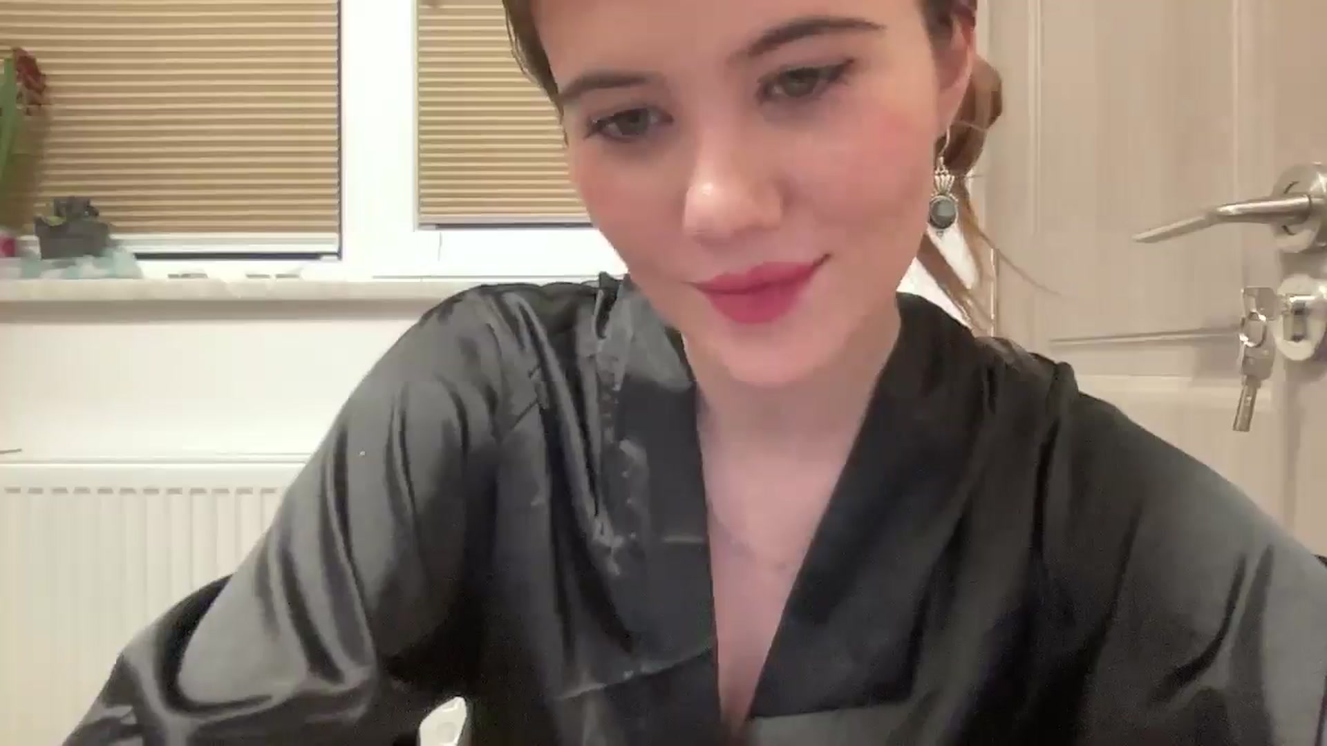 Gallery image thumbnail from Elvira's myfreecams stream on, 02/22/2026, 23:58 image 11 of 20