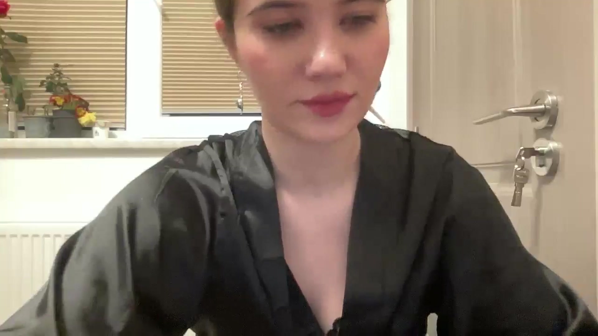 Gallery image thumbnail from Elvira's myfreecams stream on, 03/02/2026, 22:01 image 14 of 20