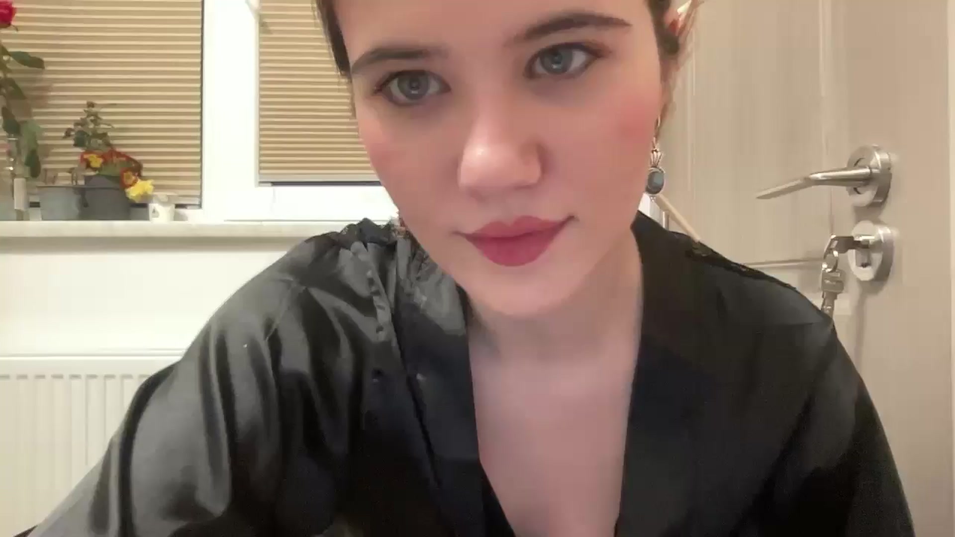 Gallery image thumbnail from Elvira's myfreecams stream on, 03/02/2026, 22:01 image 7 of 20