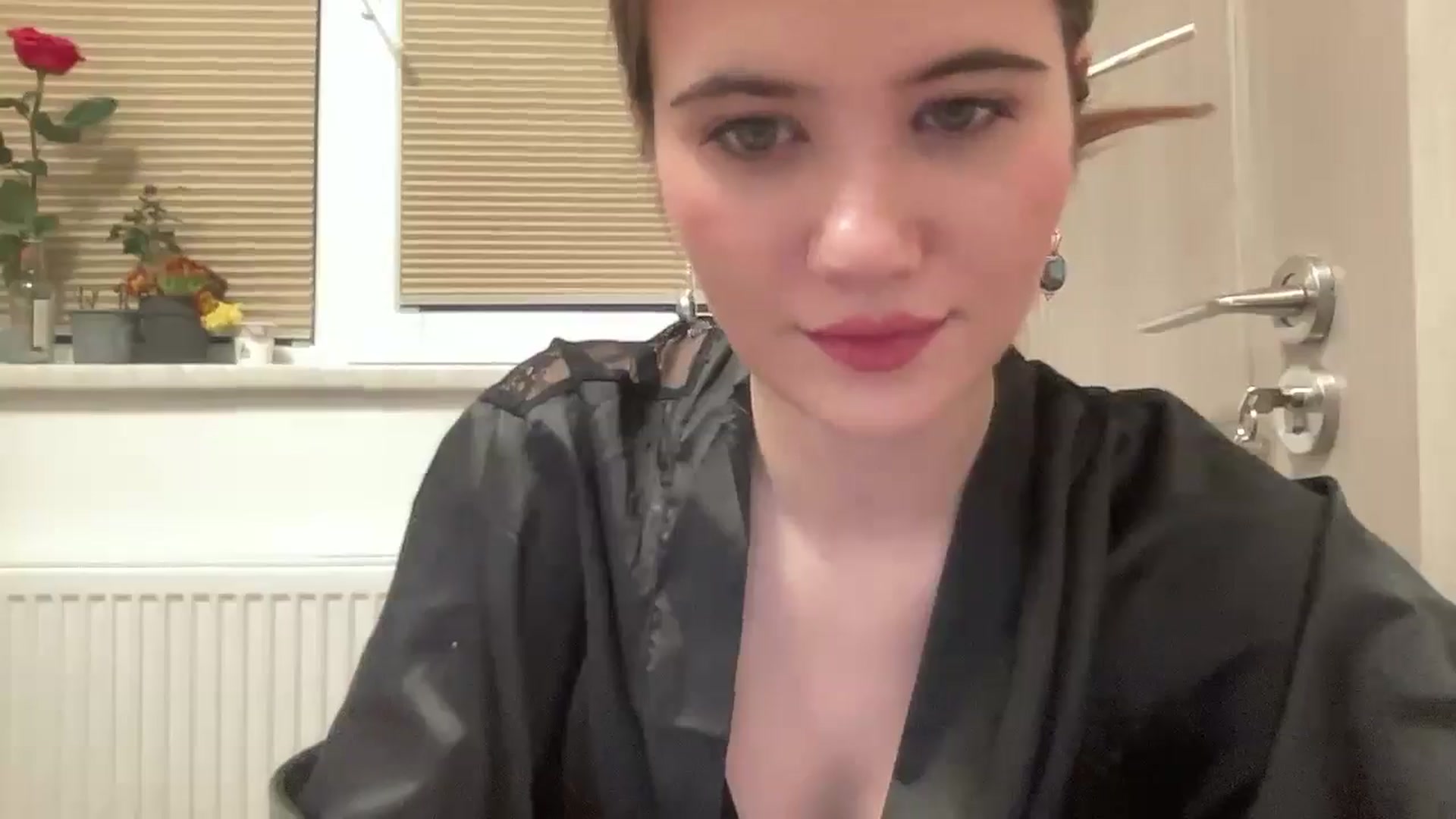 Gallery image thumbnail from Elvira's myfreecams stream on, 03/03/2026, 24:53 image 5 of 20