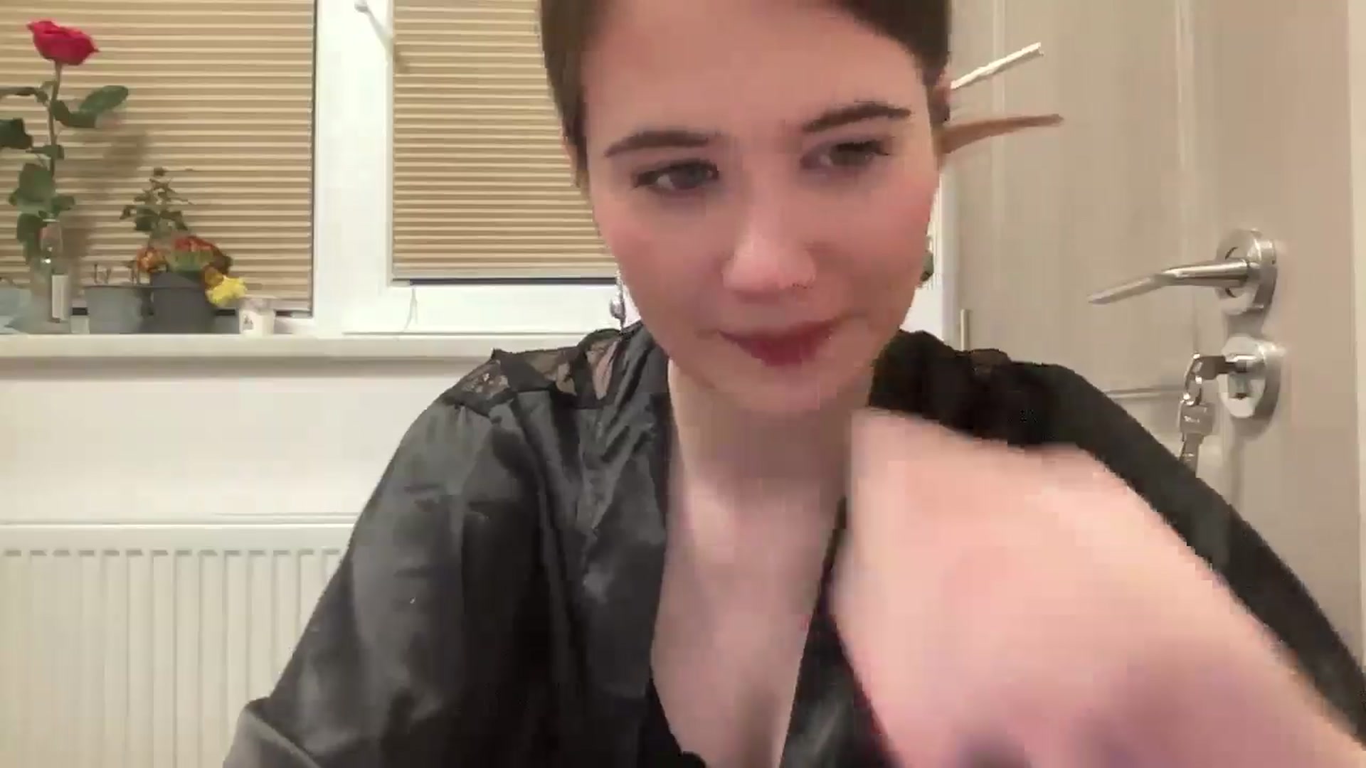 Gallery image thumbnail from Elvira's myfreecams stream on, 03/03/2026, 24:53 image 12 of 20