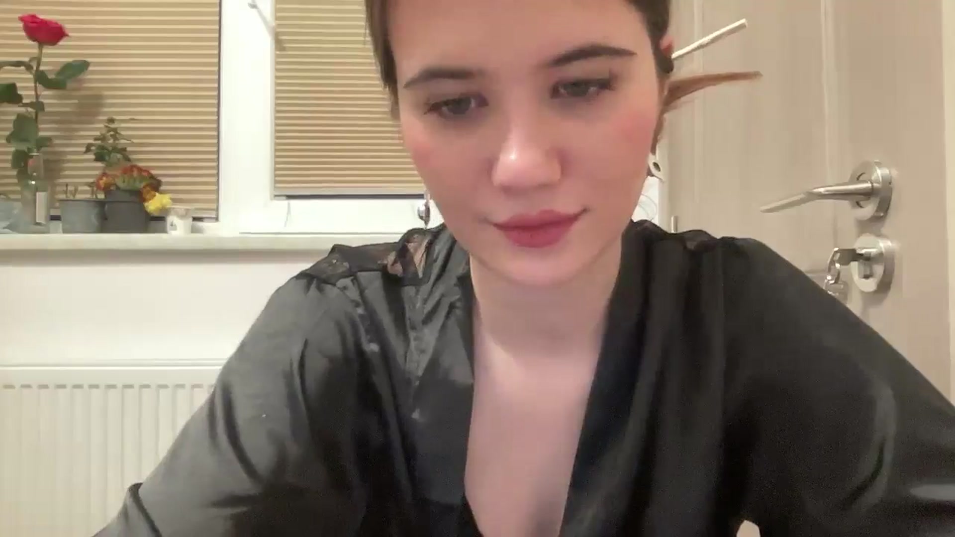 Gallery image thumbnail from Elvira's myfreecams stream on, 03/03/2026, 24:53 image 14 of 20
