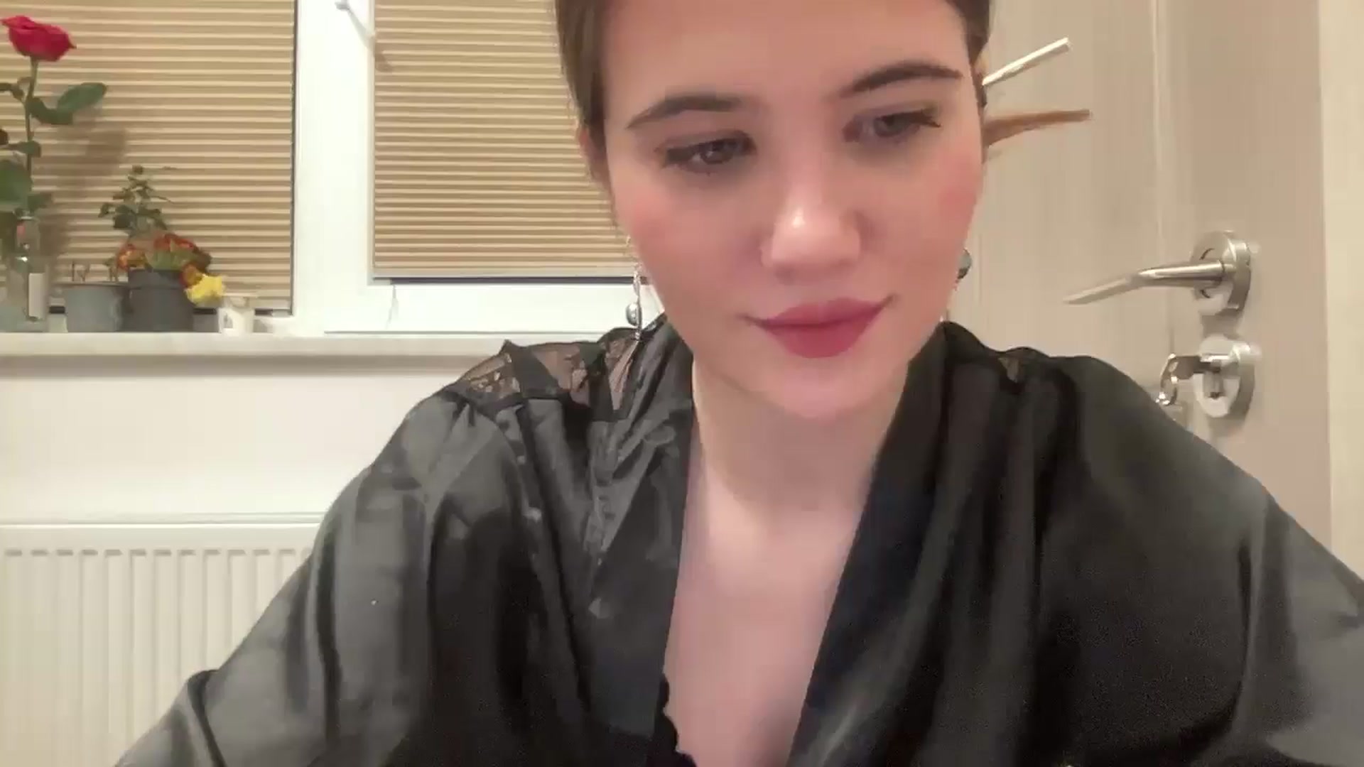 Gallery image thumbnail from Elvira's myfreecams stream on, 03/03/2026, 24:53 image 8 of 20