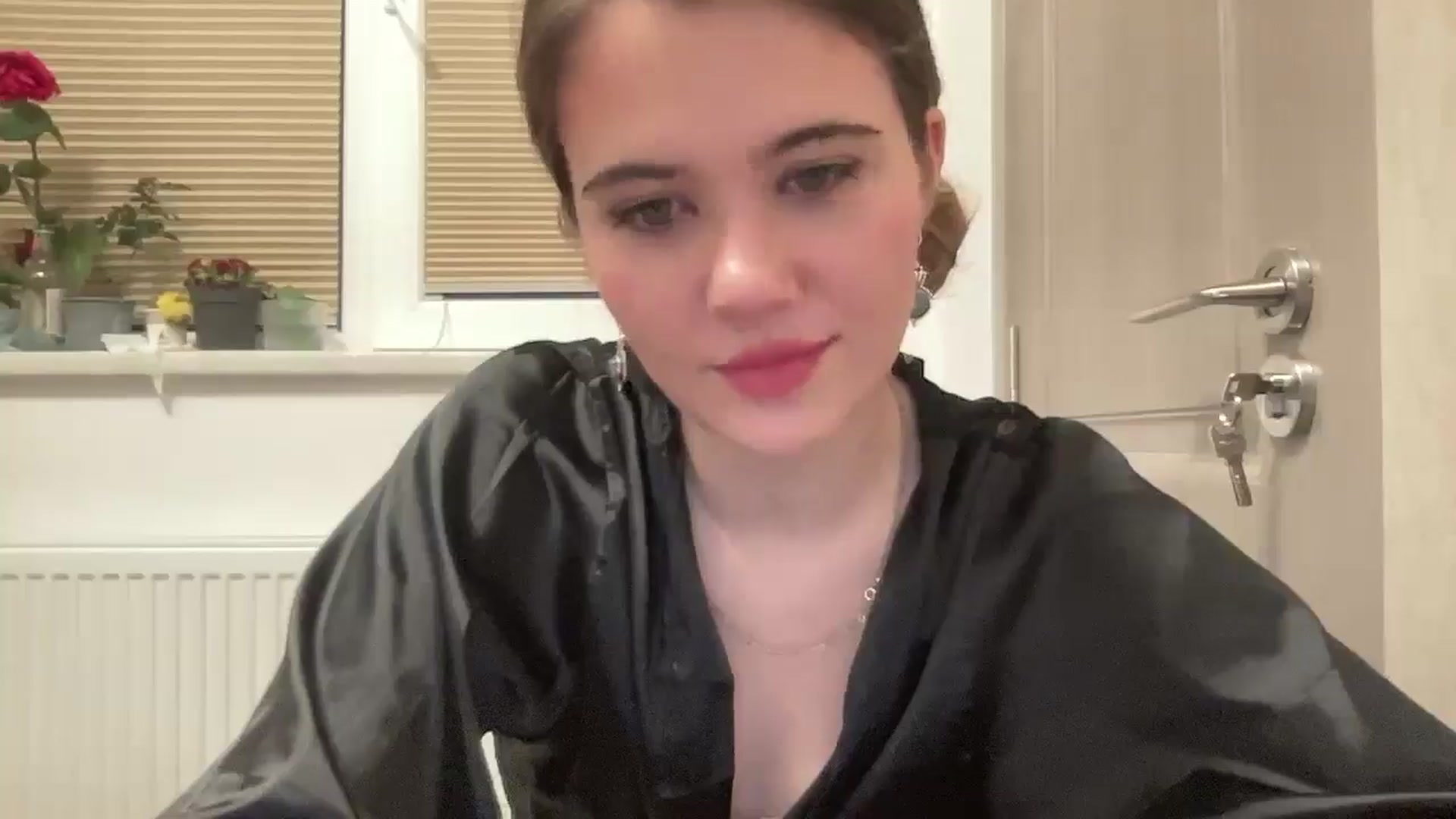 Gallery image thumbnail from Elvira's myfreecams stream on, 03/08/2026, 24:01 image 7 of 20