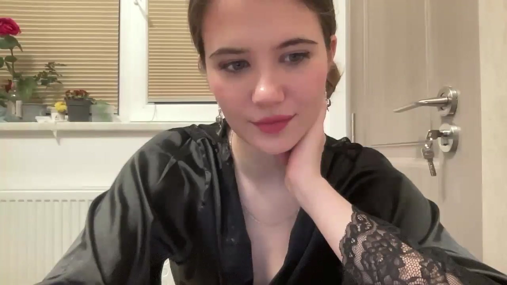 Gallery image thumbnail from Elvira's myfreecams stream on, 03/08/2026, 24:01 image 15 of 20
