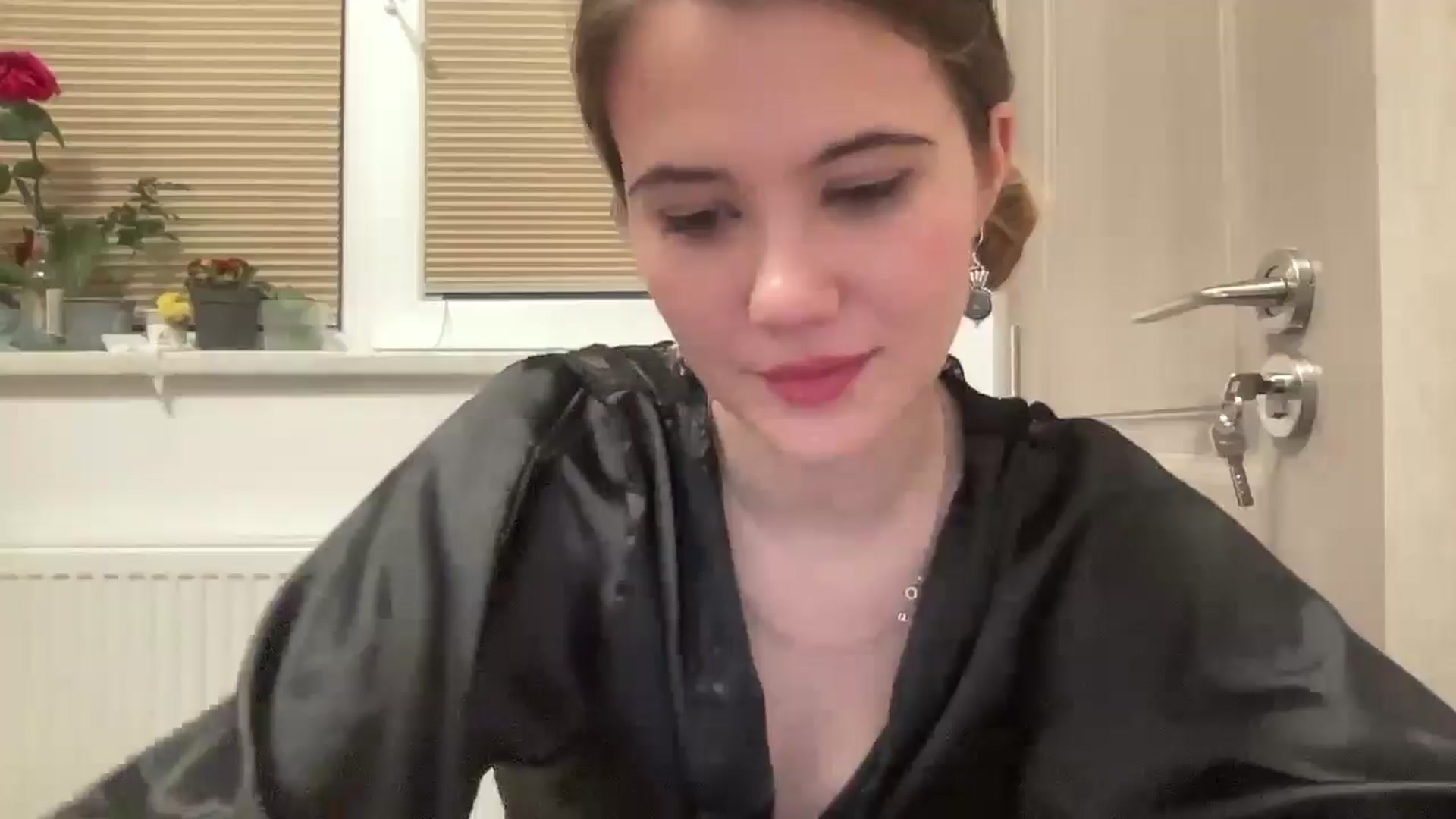 Gallery image thumbnail from Elvira's myfreecams stream on, 03/08/2026, 24:01 image 10 of 20