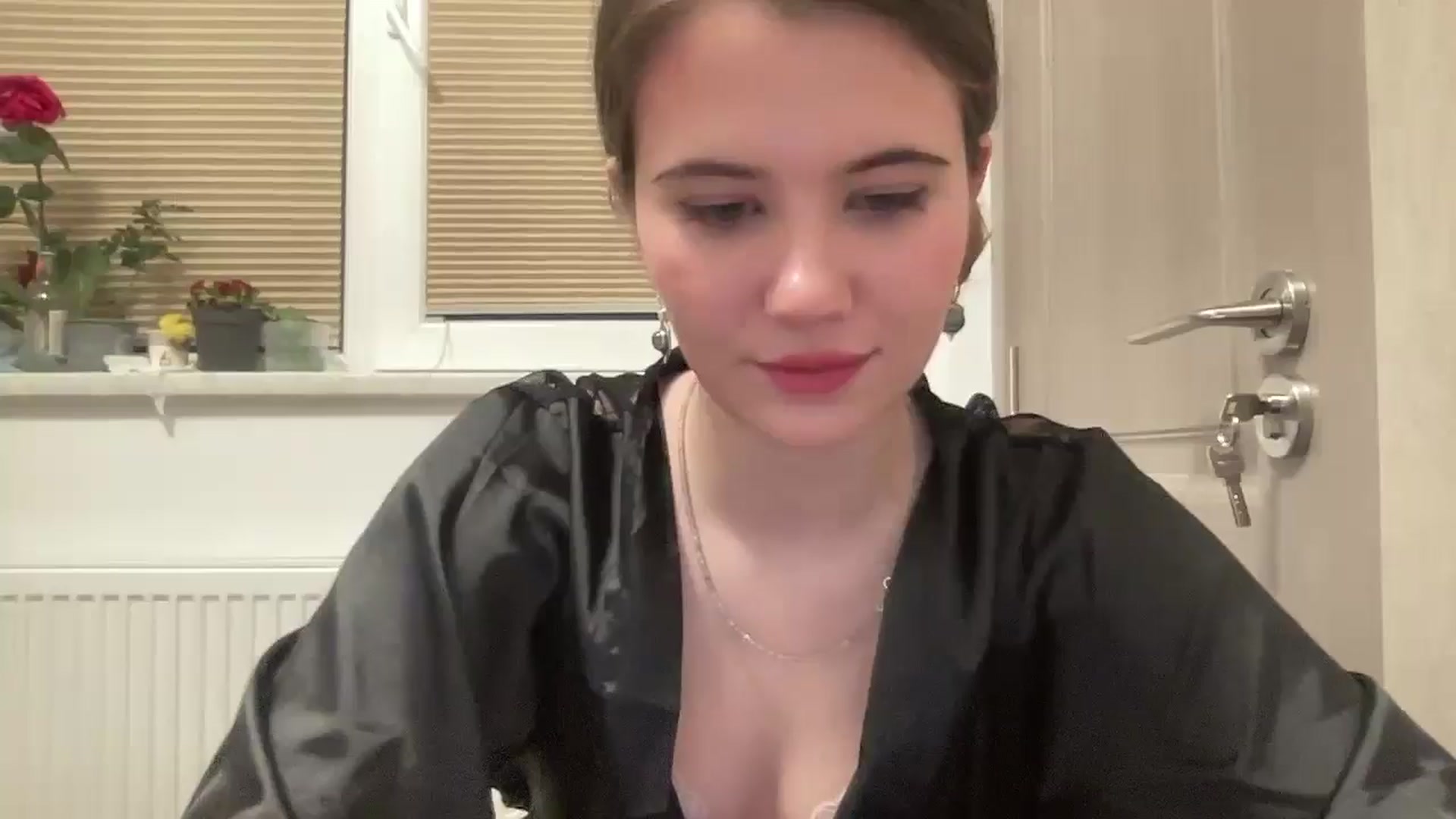 Gallery image thumbnail from Elvira's myfreecams stream on, 03/08/2026, 24:33 image 1 of 20