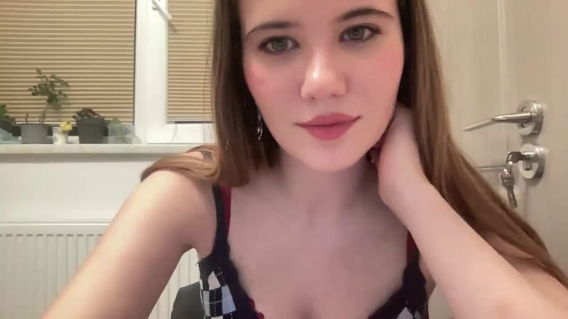 Gallery image thumbnail from Elvira's myfreecams stream on, 03/14/2026, 01:06 image 2 of 20