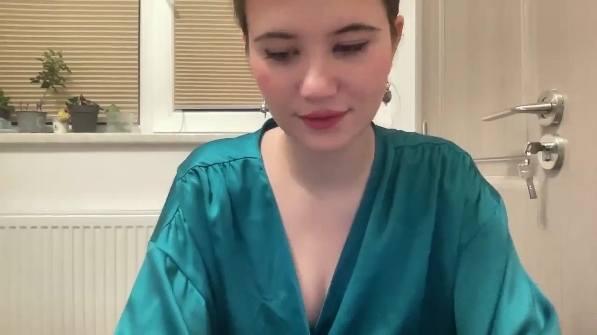 Gallery image thumbnail from Elvira's myfreecams stream on, 03/18/2026, 24:31 image 16 of 20