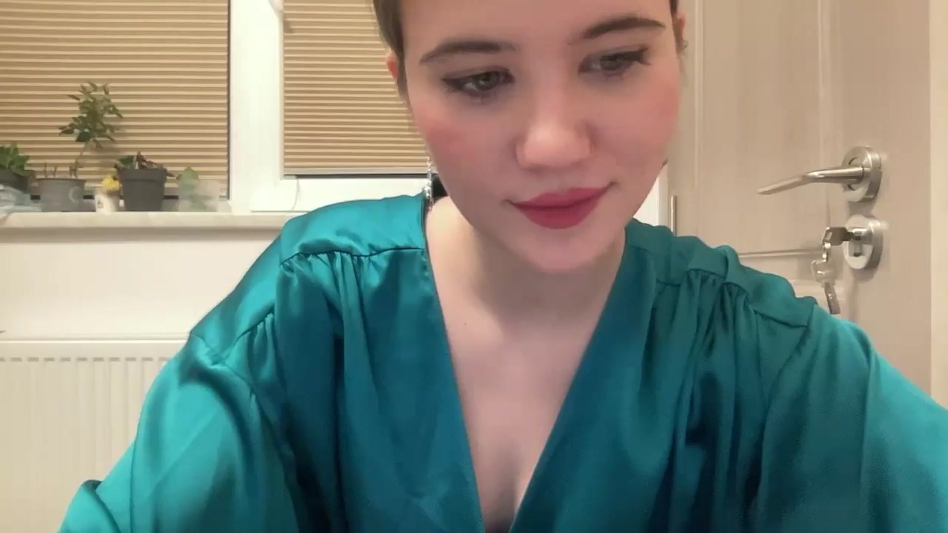 Gallery image thumbnail from Elvira's myfreecams stream on, 03/18/2026, 24:31 image 2 of 20