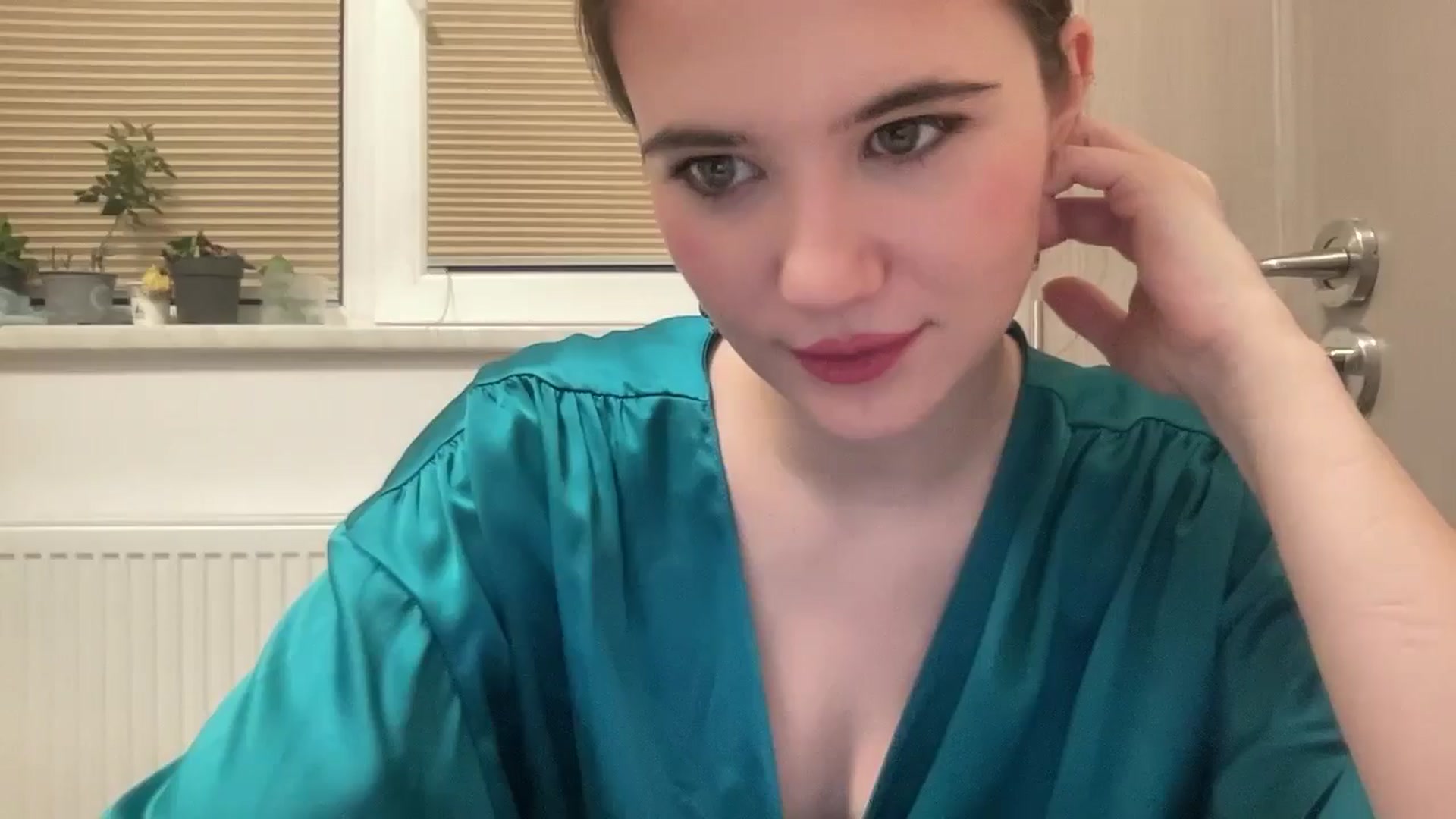 Gallery image thumbnail from Elvira's myfreecams stream on, 03/18/2026, 24:31 image 18 of 20