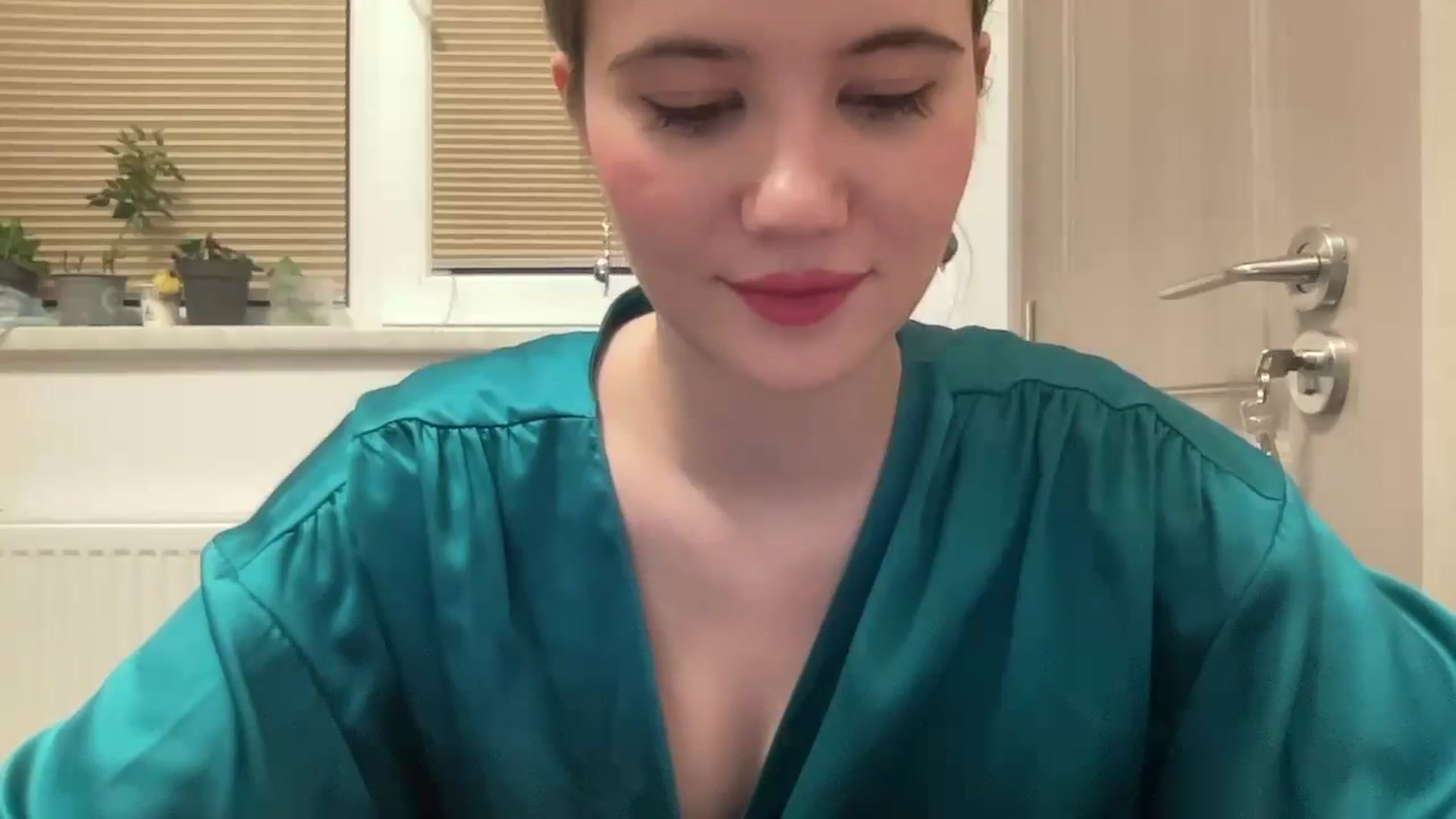 Gallery image thumbnail from Elvira's myfreecams stream on, 03/18/2026, 24:31 image 14 of 20