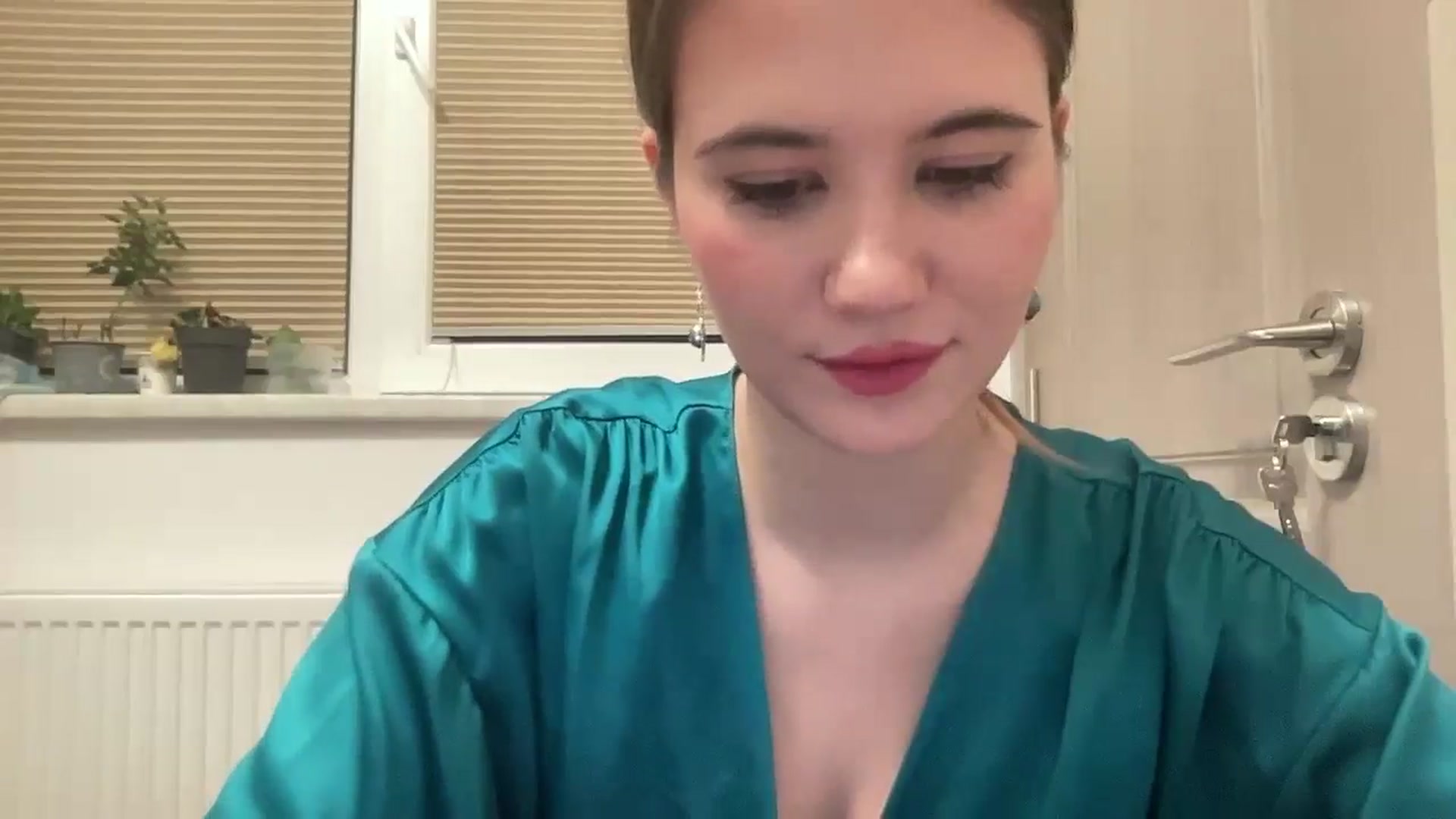Gallery image thumbnail from Elvira's myfreecams stream on, 03/18/2026, 01:38 image 14 of 20
