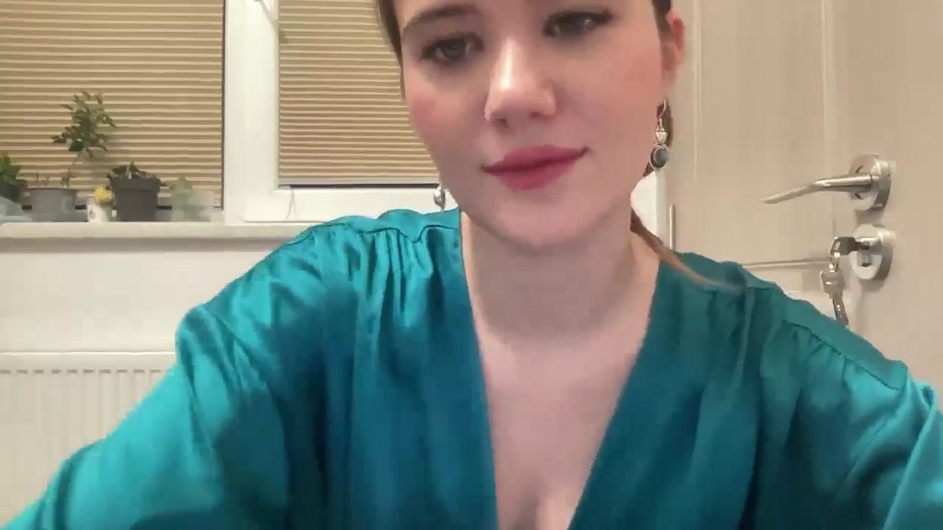 Gallery image thumbnail from Elvira's myfreecams stream on, 03/18/2026, 01:38 image 12 of 20