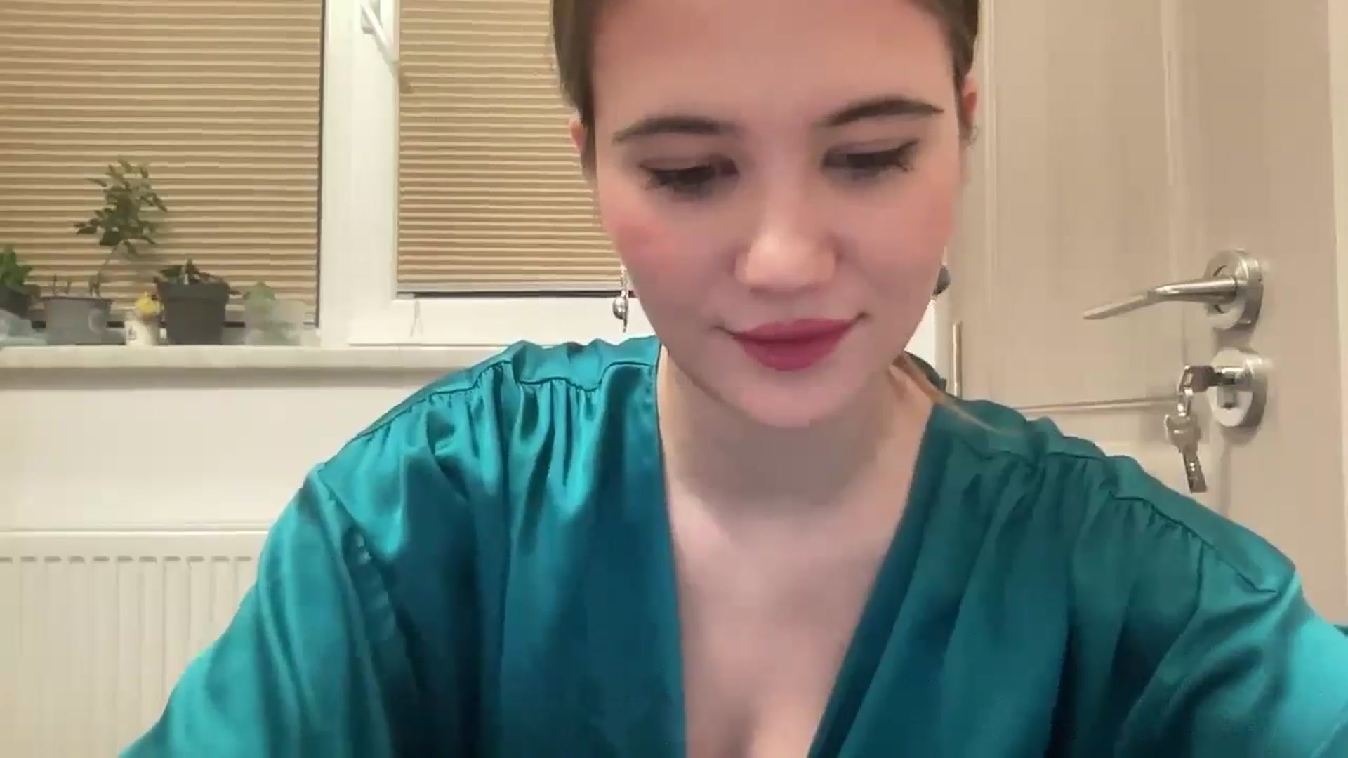 Gallery image thumbnail from Elvira's myfreecams stream on, 03/18/2026, 01:38 image 10 of 20