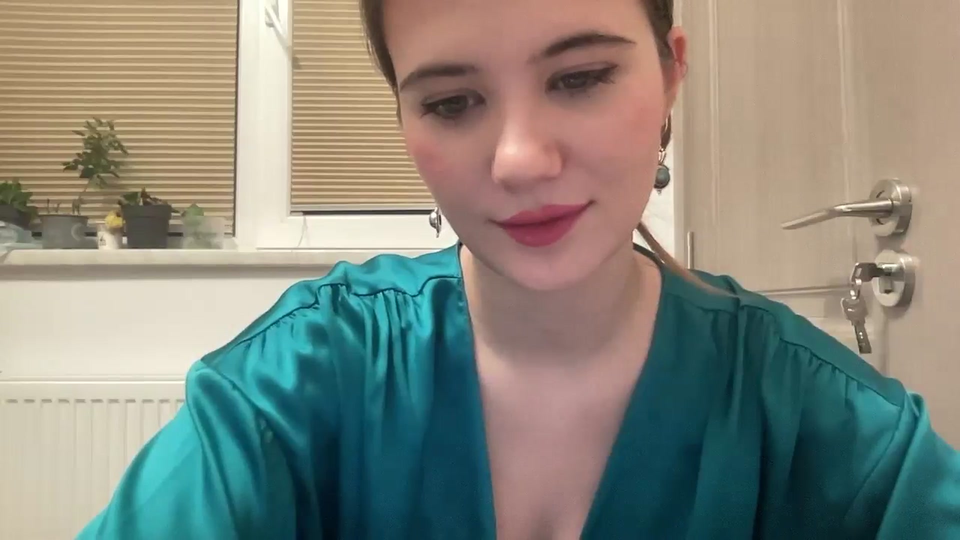 Gallery image thumbnail from Elvira's myfreecams stream on, 03/18/2026, 01:38 image 16 of 20