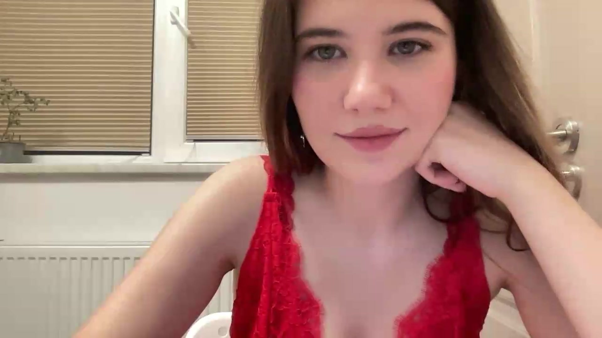 Gallery image thumbnail from Elvira's myfreecams stream on, 05/18/2026, 20:19 image 19 of 20
