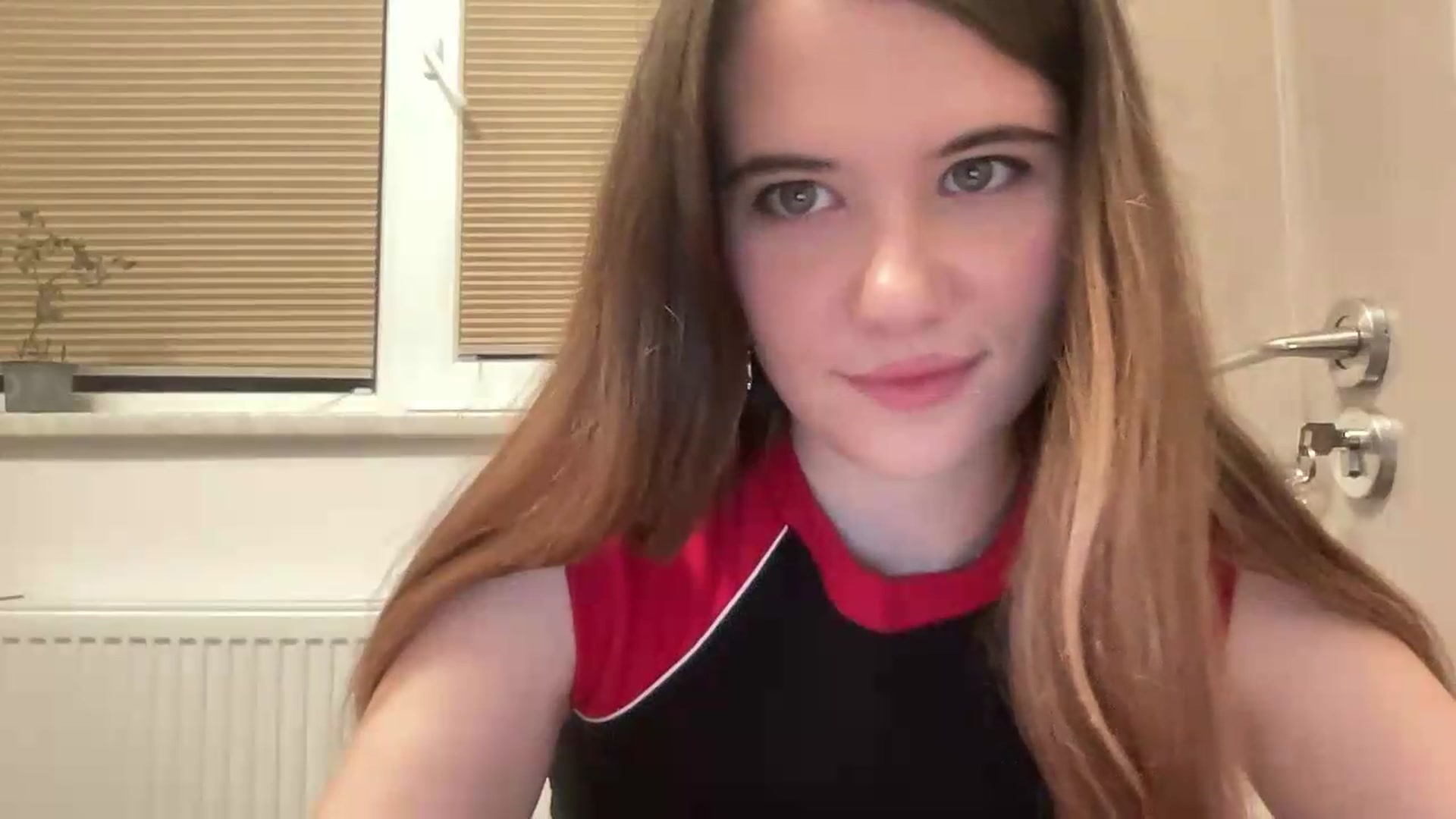 Gallery image thumbnail from Elvira's myfreecams stream on, 05/25/2026, 20:44 image 18 of 20