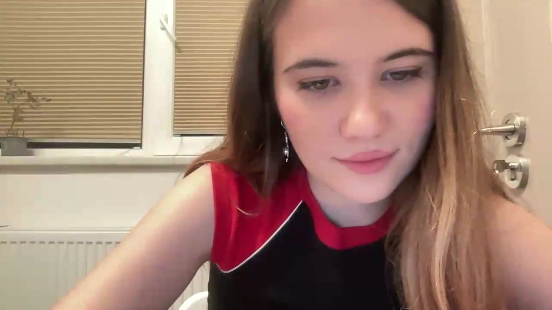 Gallery image thumbnail from Elvira's myfreecams stream on, 05/25/2026, 20:44 image 8 of 20