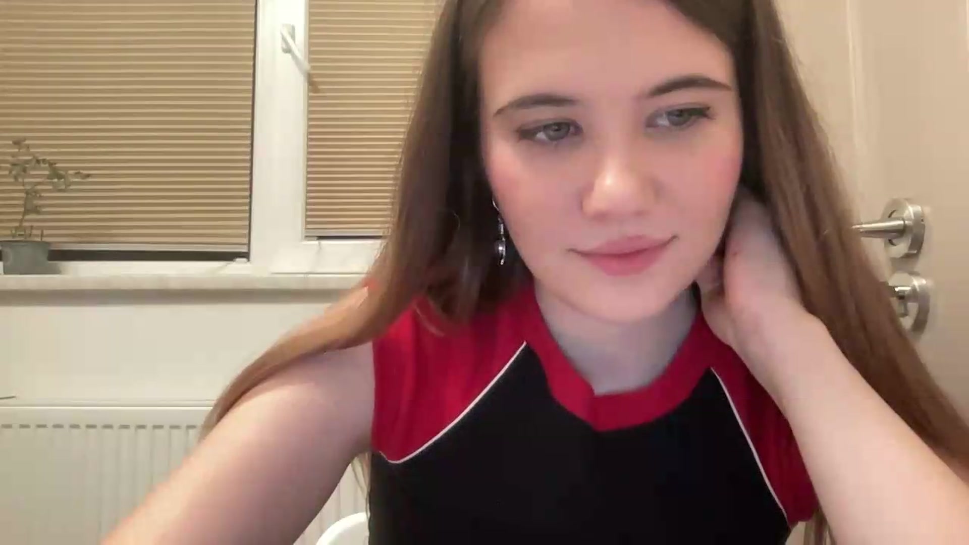 Gallery image thumbnail from Elvira's myfreecams stream on, 05/25/2026, 20:44 image 12 of 20