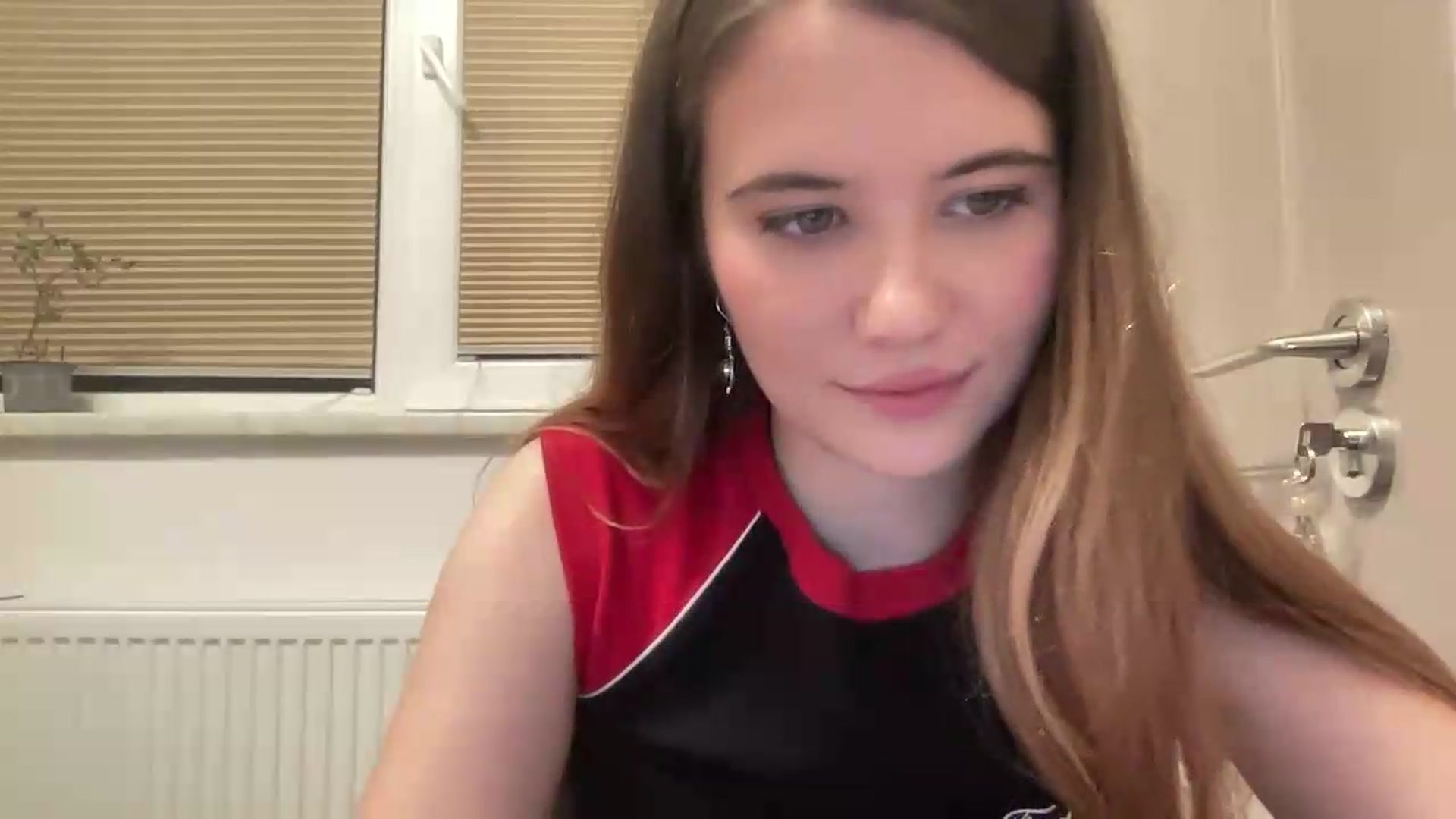 Gallery image thumbnail from Elvira's myfreecams stream on, 05/25/2026, 20:44 image 7 of 20