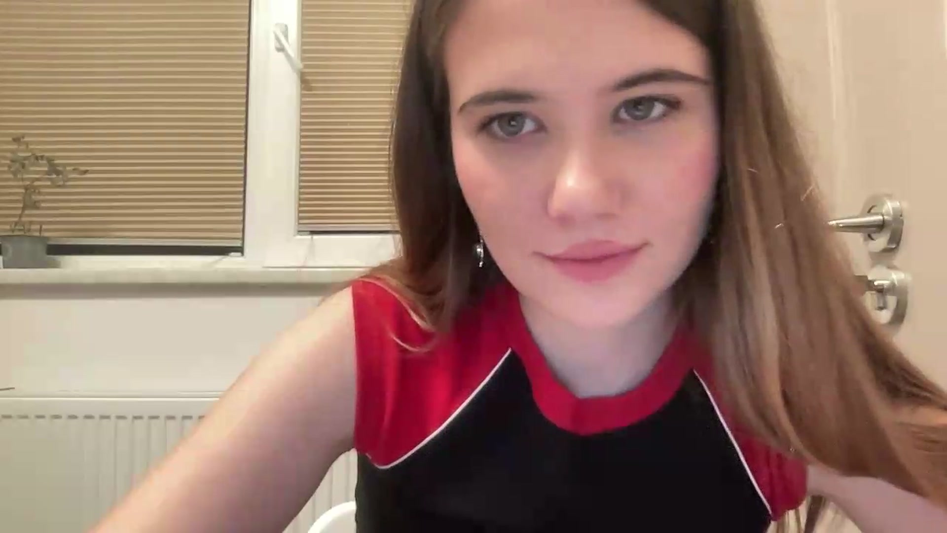 Gallery image thumbnail from Elvira's myfreecams stream on, 05/25/2026, 20:44 image 6 of 20
