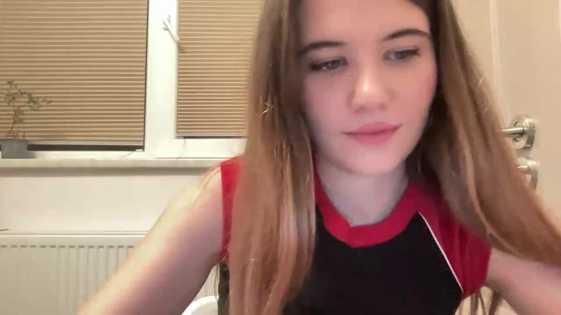 Gallery image thumbnail from Elvira's myfreecams stream on, 05/25/2026, 20:44 image 4 of 20