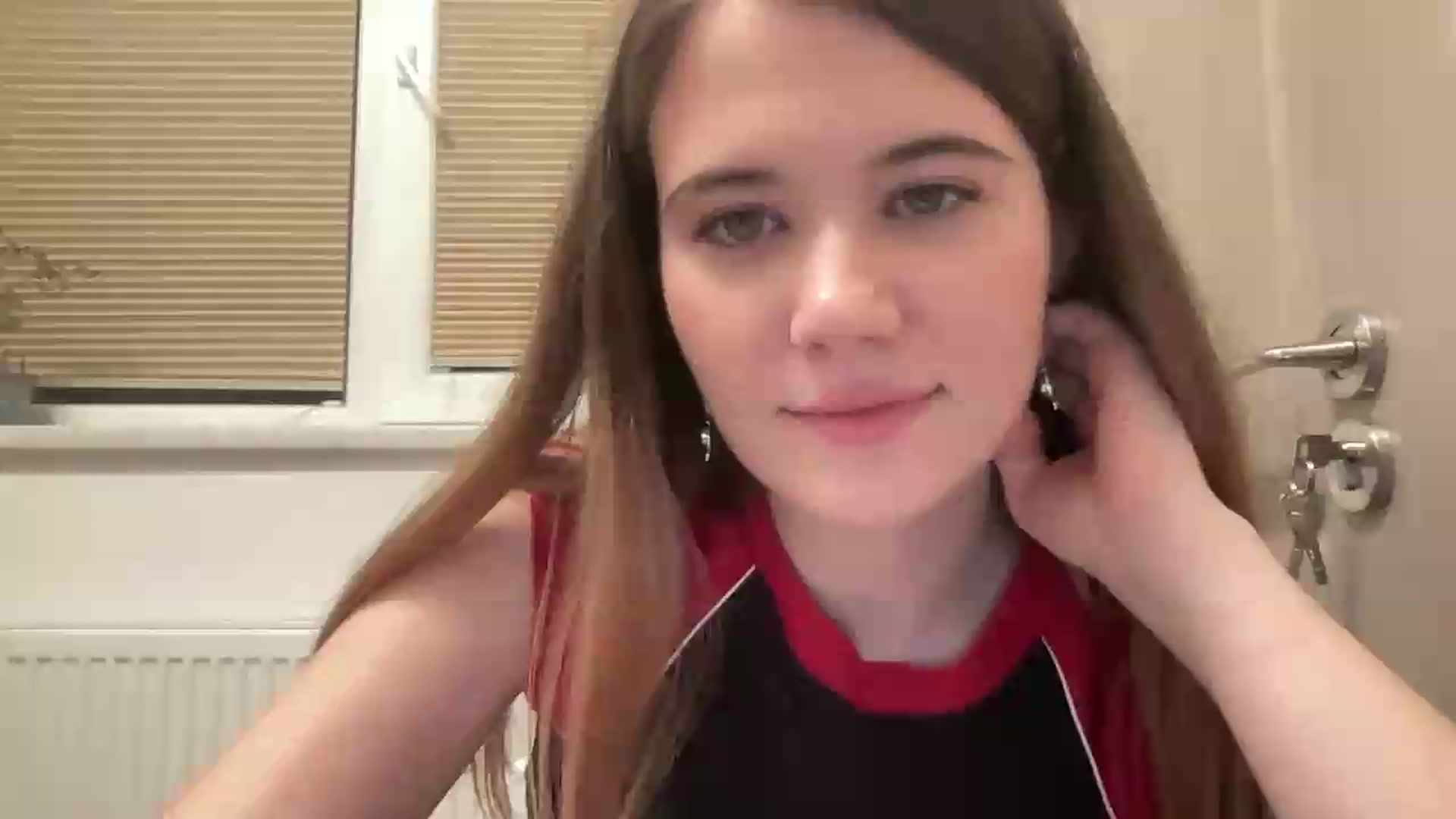 Gallery image thumbnail from Elvira's myfreecams stream on, 05/26/2026, 24:00 image 10 of 20