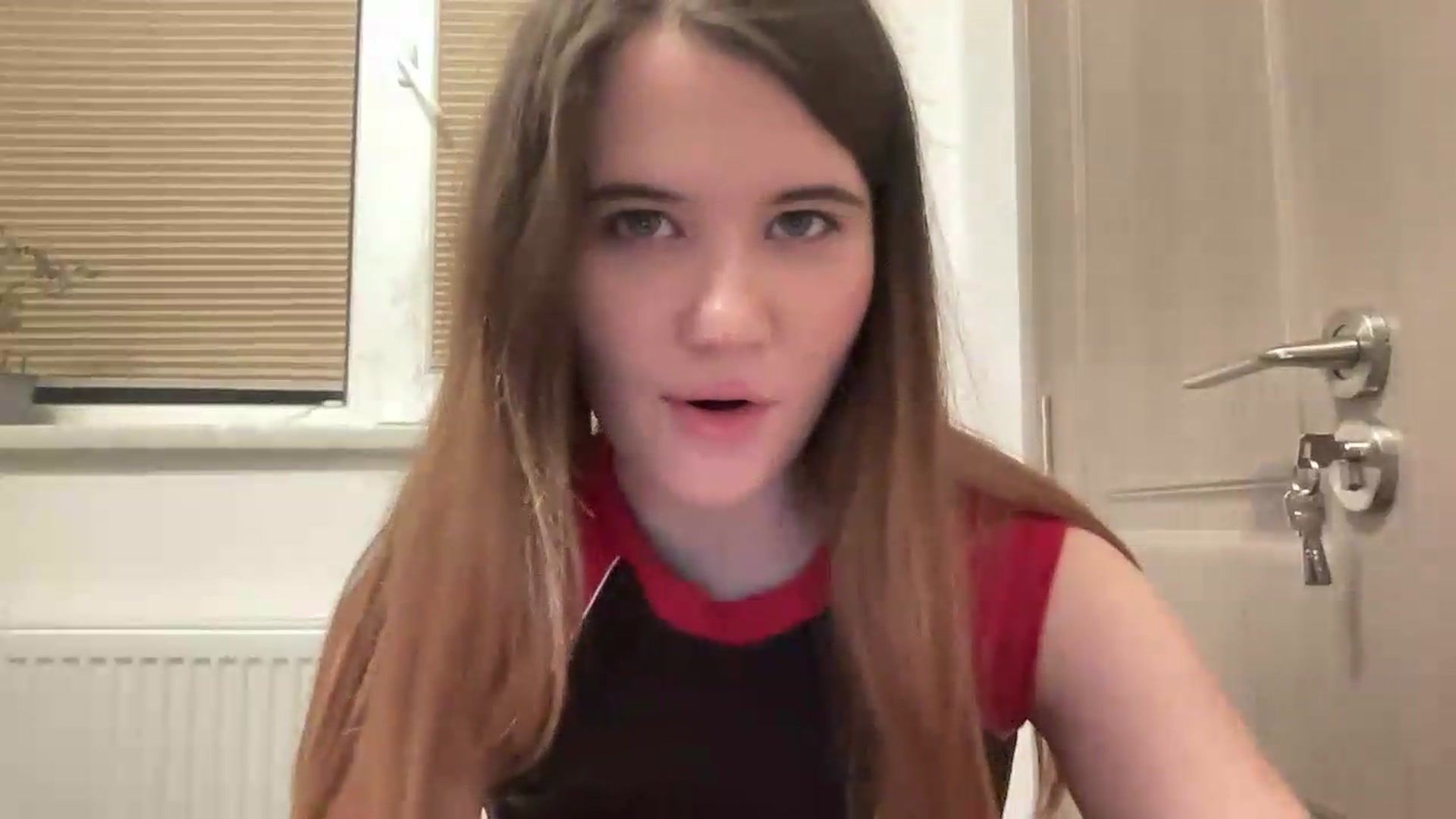 Gallery image thumbnail from Elvira's myfreecams stream on, 05/26/2026, 24:00 image 19 of 20