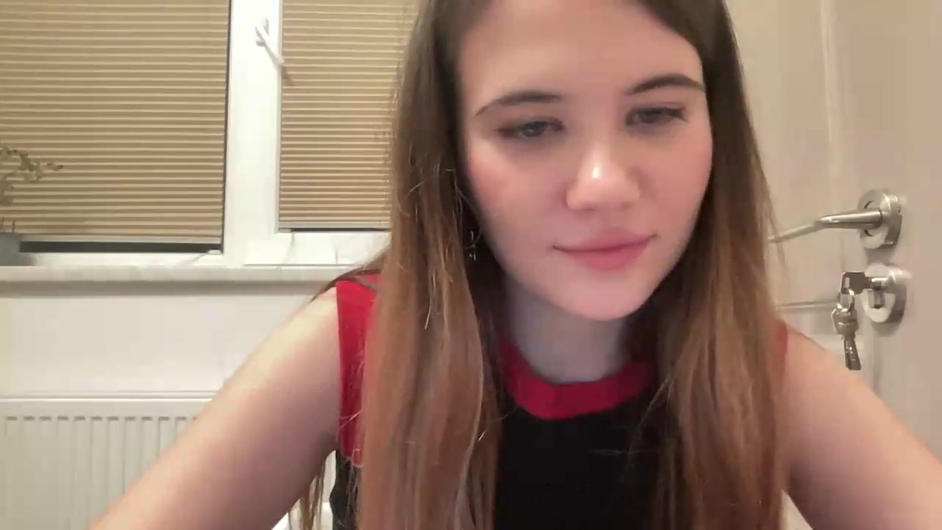 Gallery image thumbnail from Elvira's myfreecams stream on, 05/26/2026, 01:33 image 19 of 20