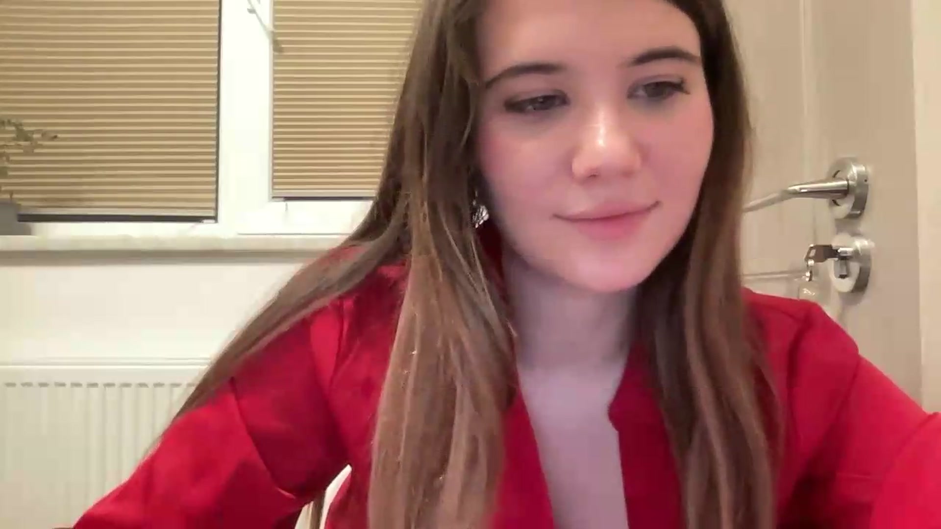Gallery image thumbnail from Elvira's myfreecams stream on, 05/28/2026, 24:01 image 16 of 20